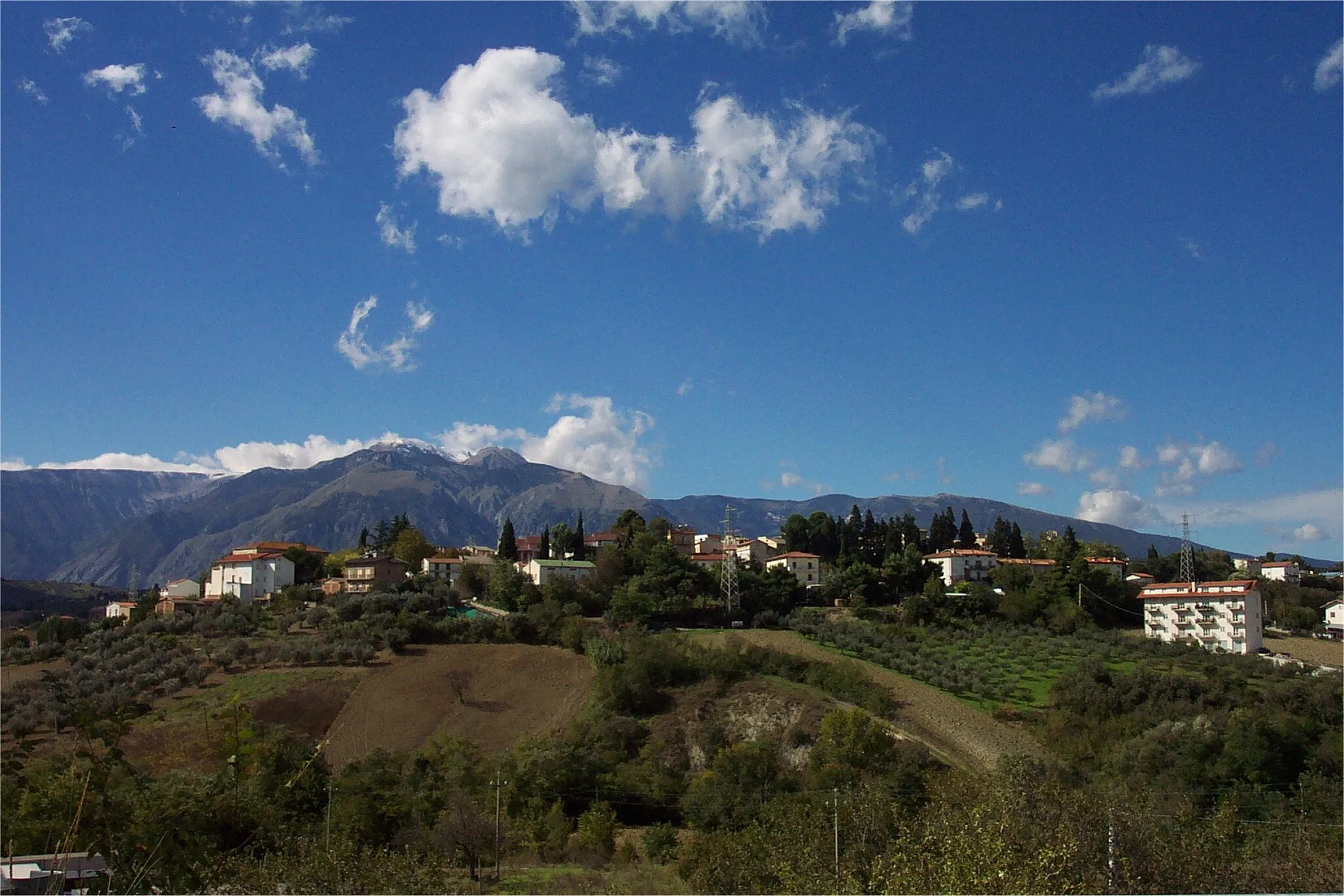 Photo showing: Panorama da contrada Santa Lucia