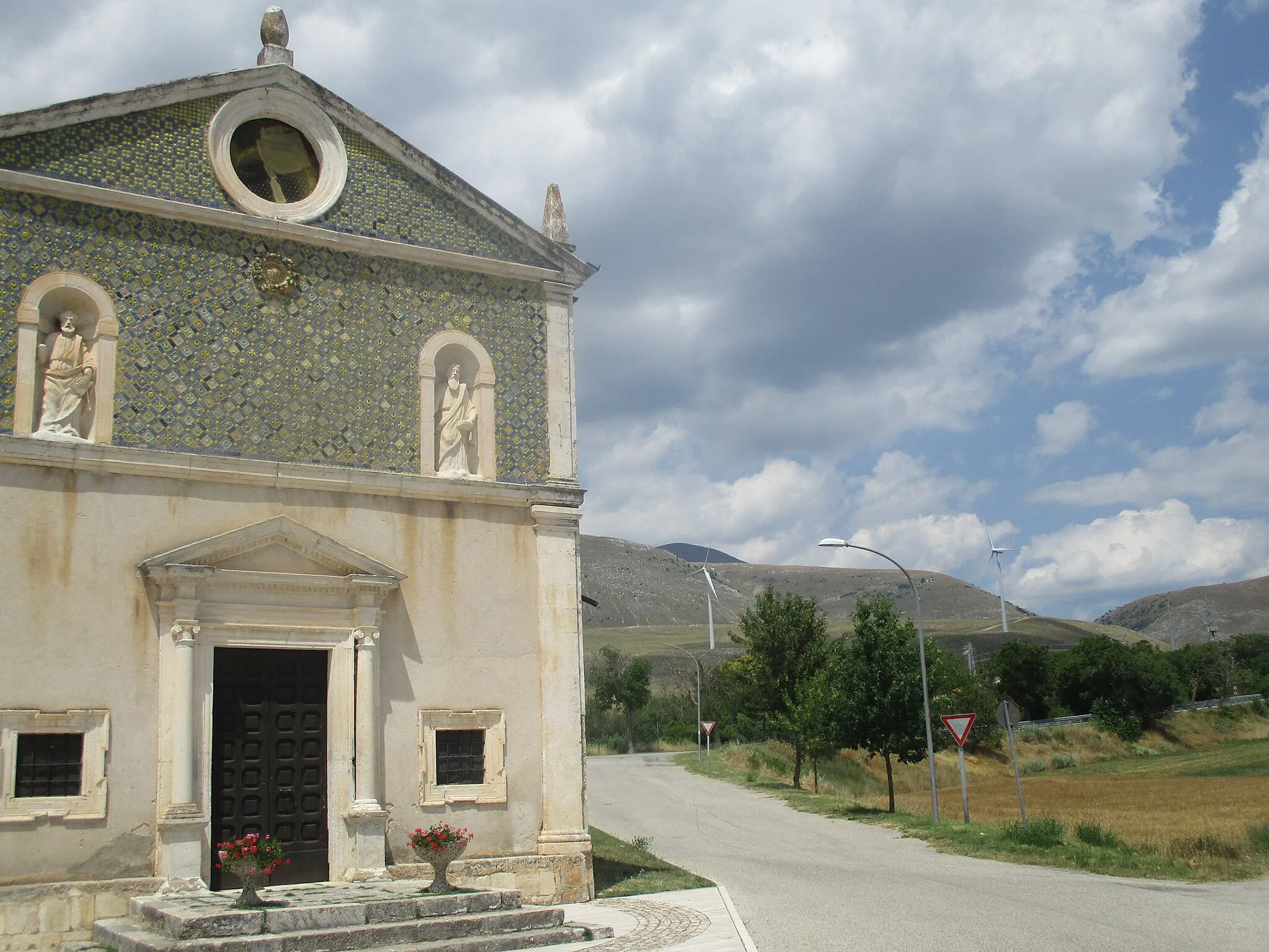 Photo showing: Veduta della chiesa