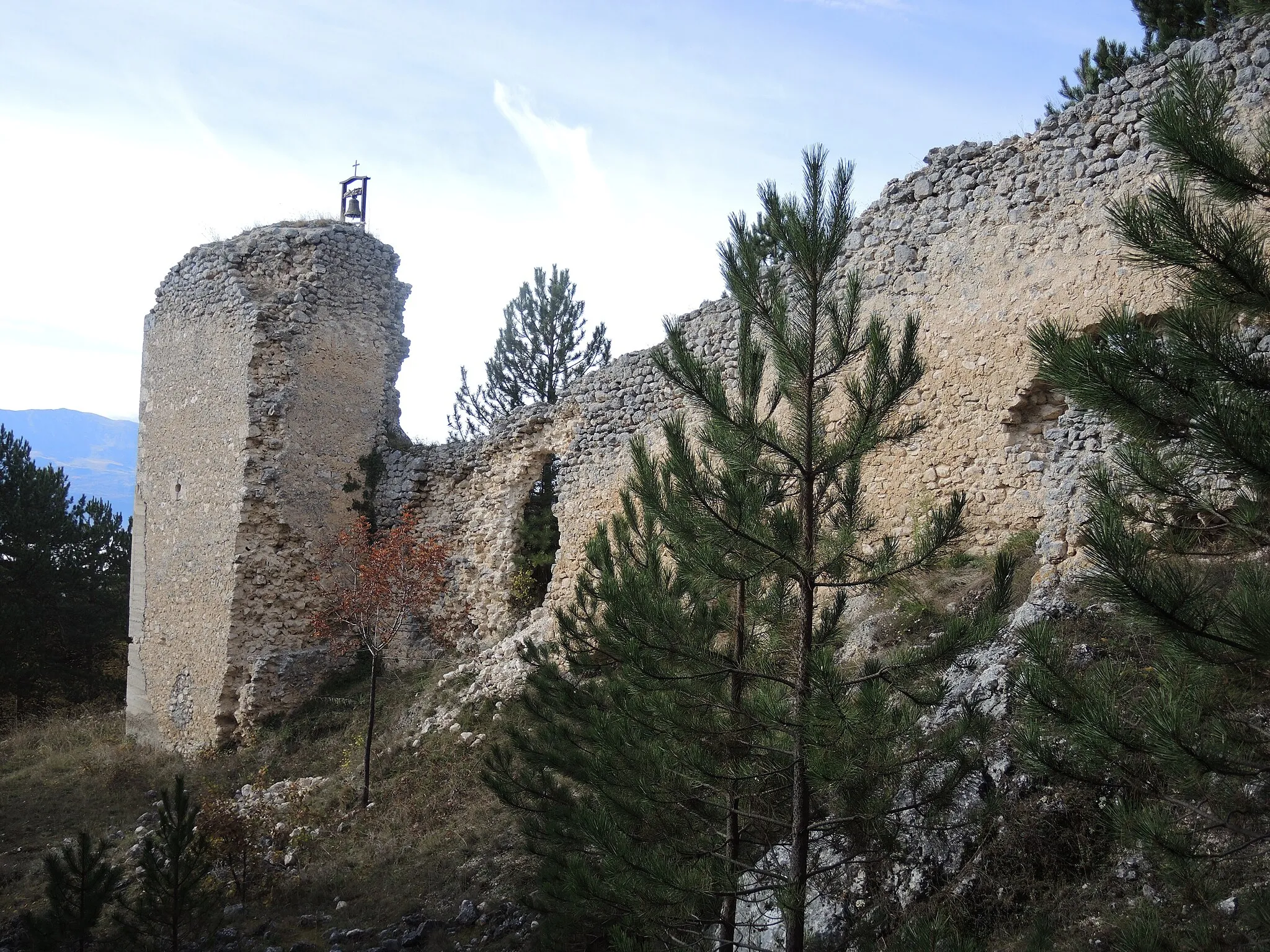 Photo showing: Castello di Barisciano (AQ)