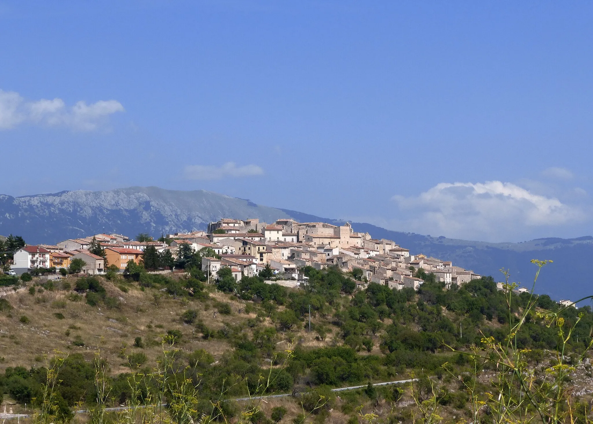 Photo showing: Veduta di Castelvecchio Calvisio, L'Aquila.