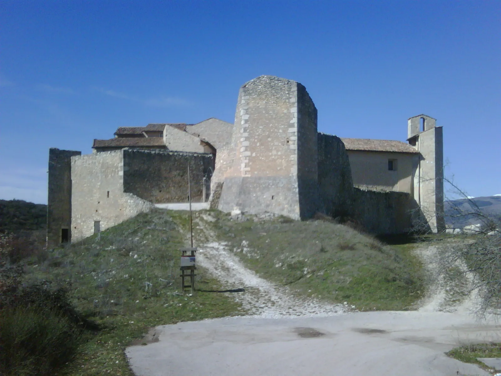 Photo showing: Castello Camponeschi - Prata D'Ansidonia (AQ)
