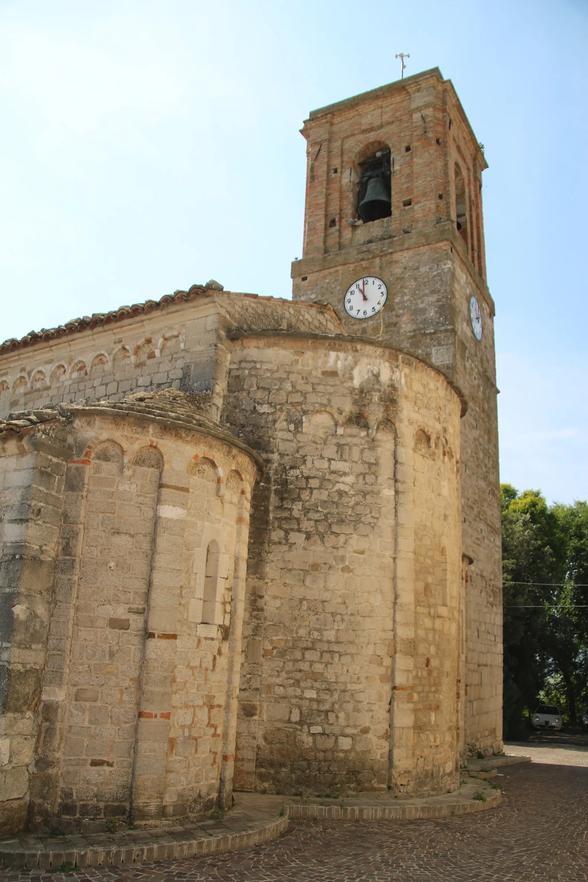 Photo showing: Civitaquana, chiesa di Santa Maria delle Grazie