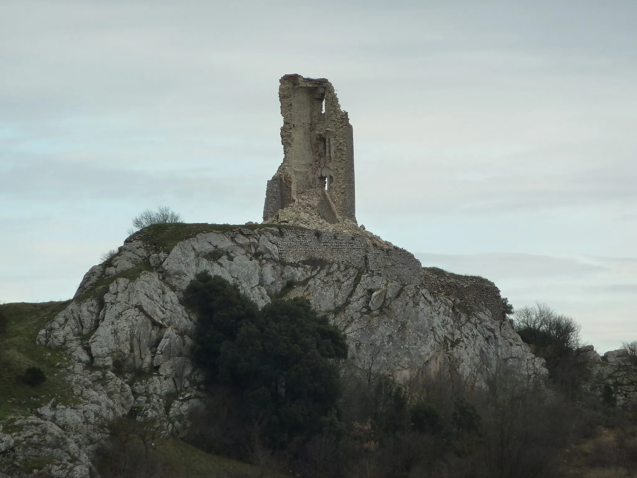 Photo showing: Forca di Penne, Pescara, Italy - Tower