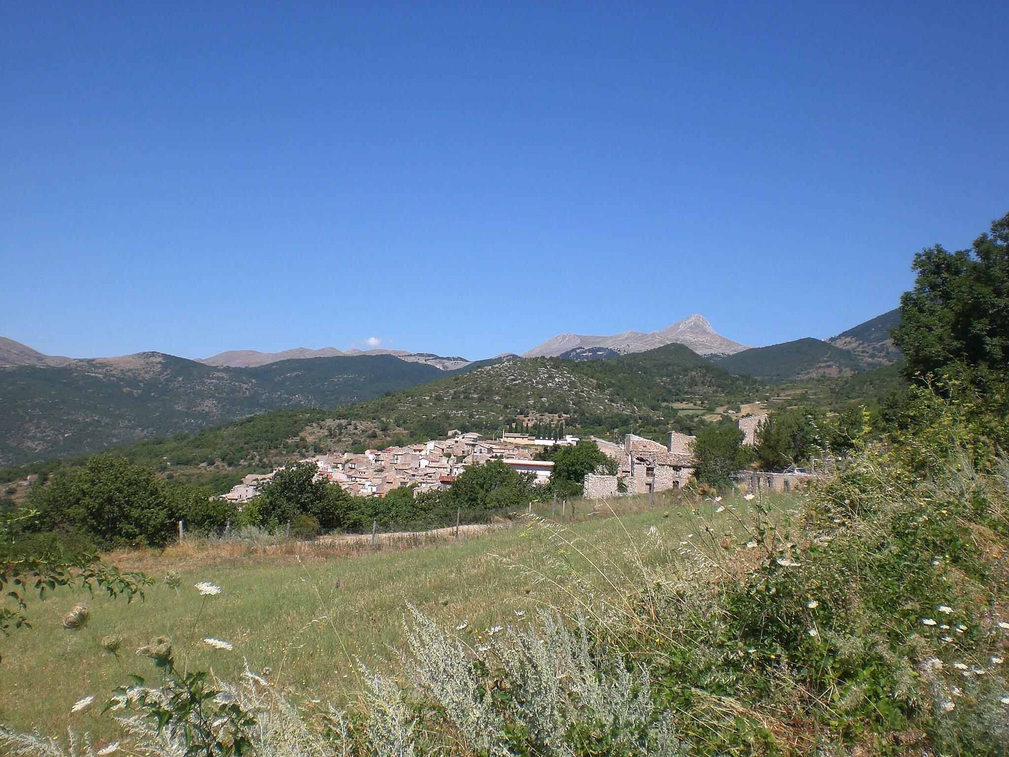 Photo showing: View of Villa Santa Lucia degli abruzzi