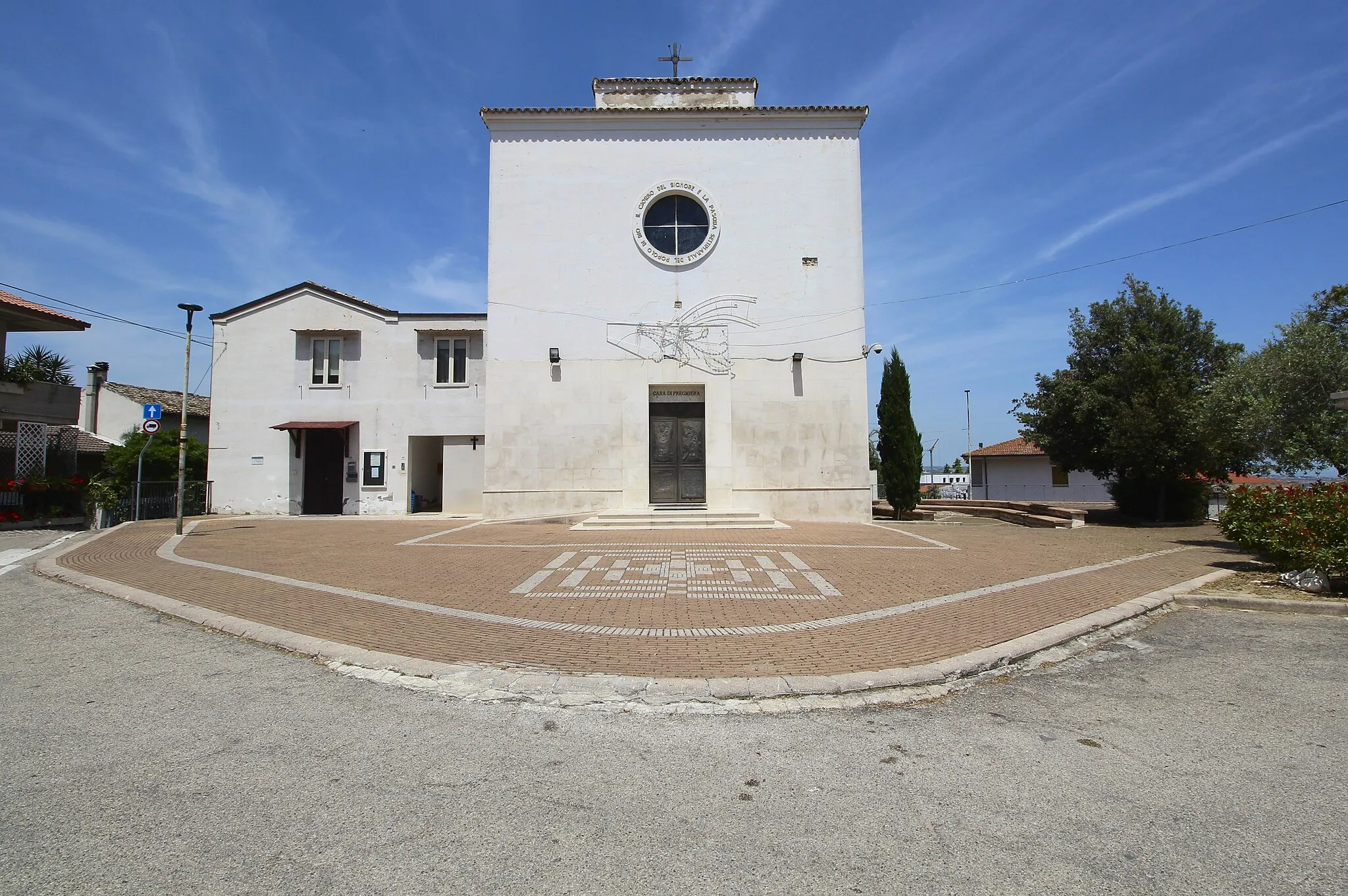 Photo showing: Church Beata Vergine Maria Lauretana, Cappelle sul Tavo, Province of Pescara, Abruzzo, Italy