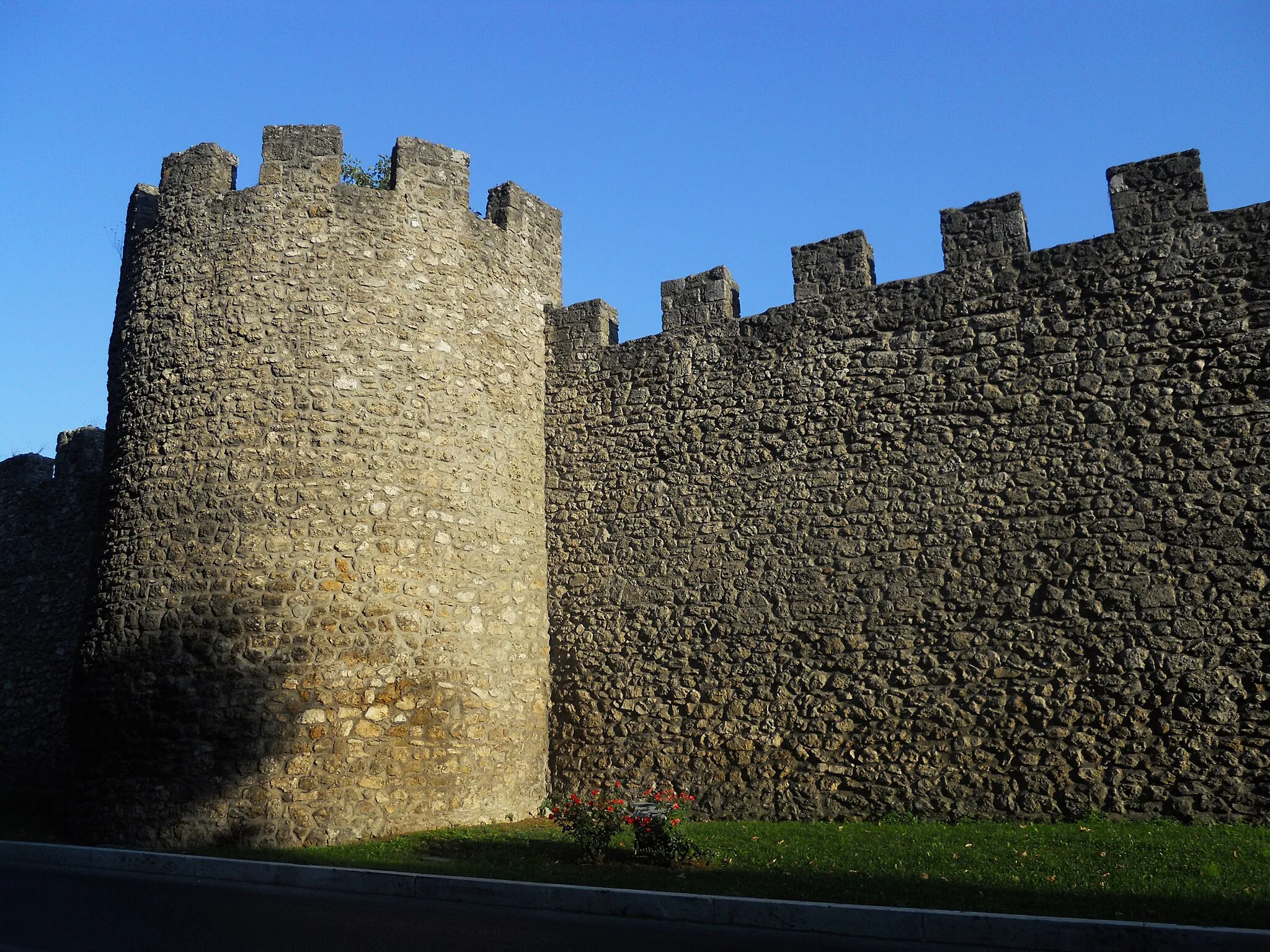 Photo showing: Walls of Rieti, Italy - part between porta Conca and porta d'Arci