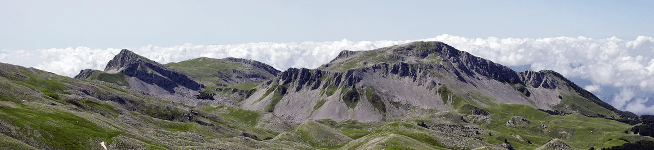 Photo showing: Panoramica - Monte Cavallo e Monte Forcellone
