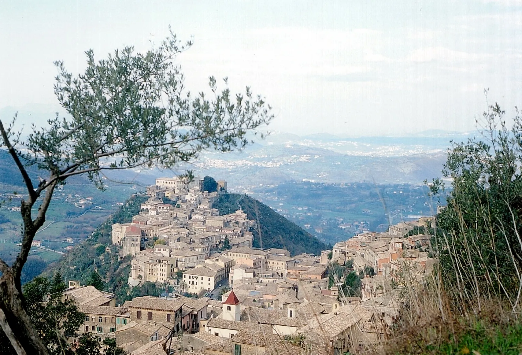 Photo showing: Panorama di Arpino vista dall'acropoli