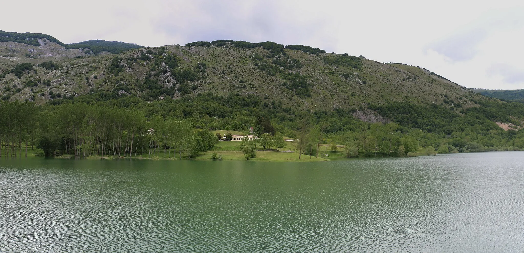 Photo showing: Lago Selva, Fontana Cicchetta, Frosinone, Lazio, Italy