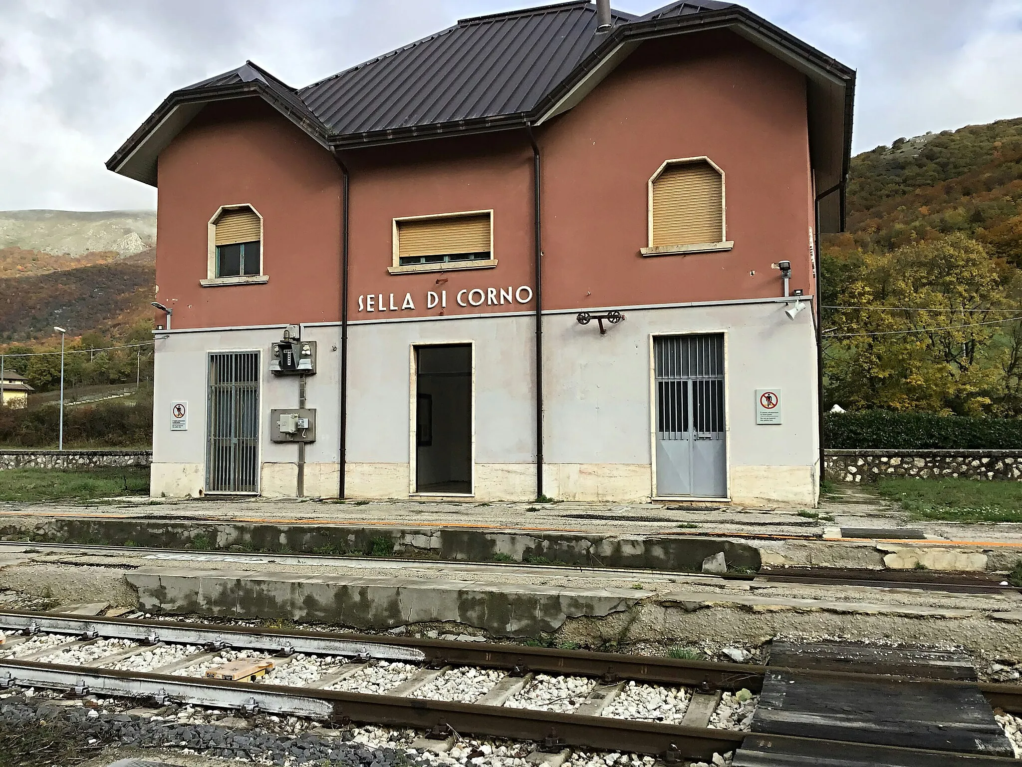 Photo showing: Stazione di Sella di Corno