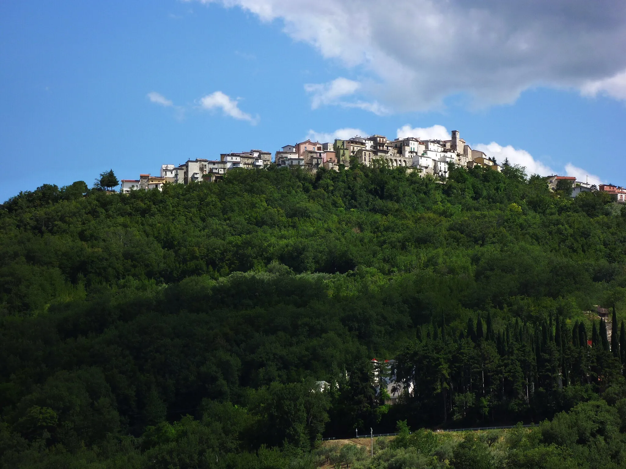 Photo showing: Panorama of Civitella Messer Raimondo, province of Chieti, Abruzzo, Italy