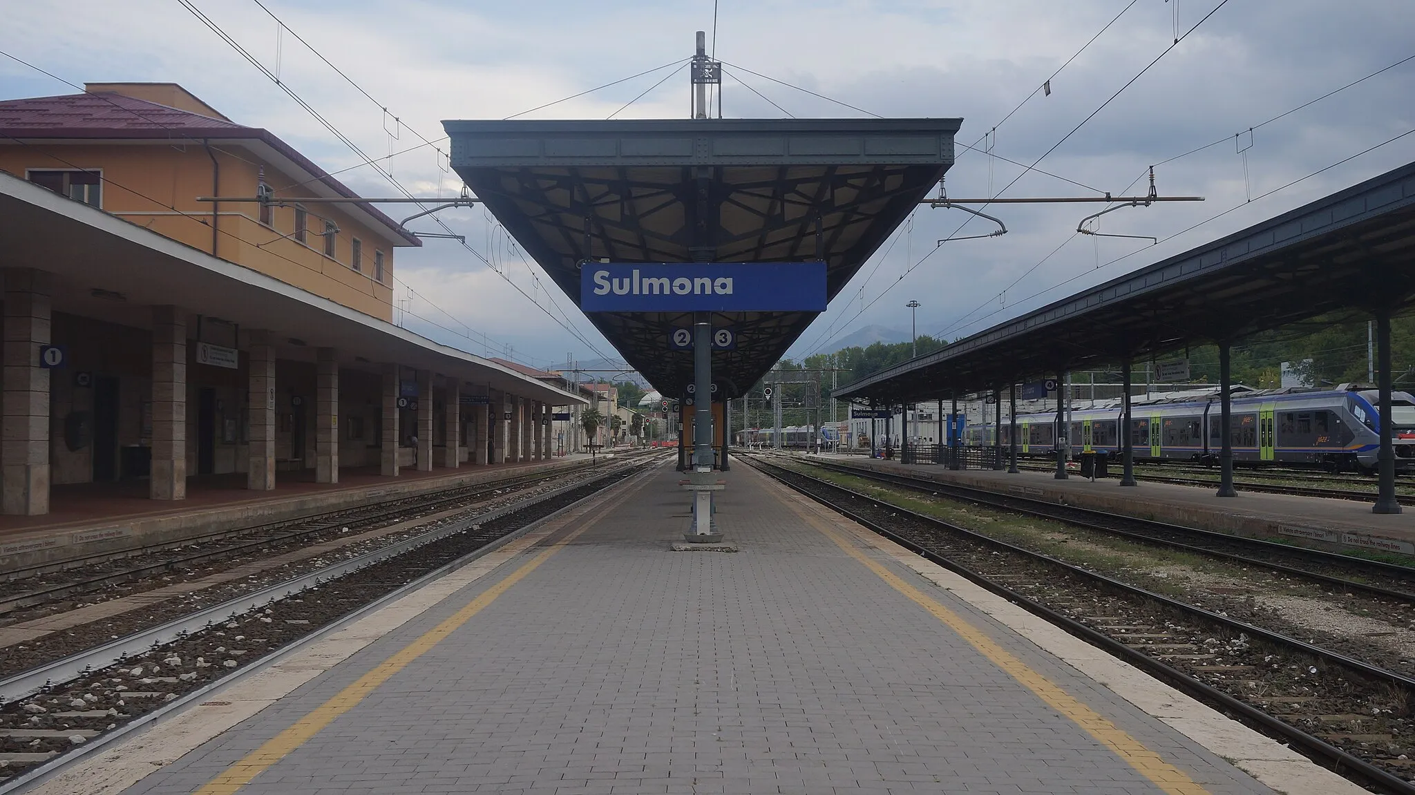 Photo showing: Stazione di Sulmona