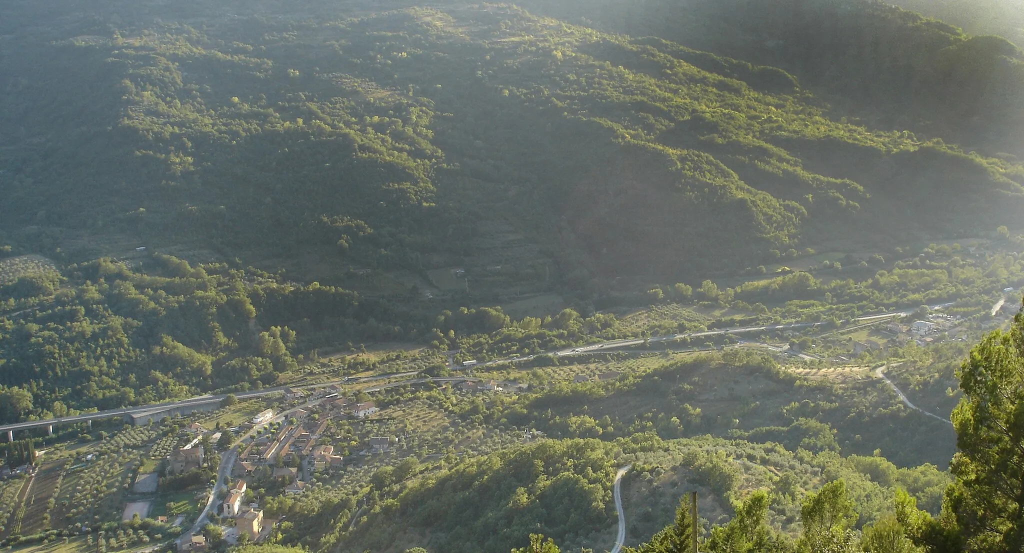 Photo showing: Roveto Valley