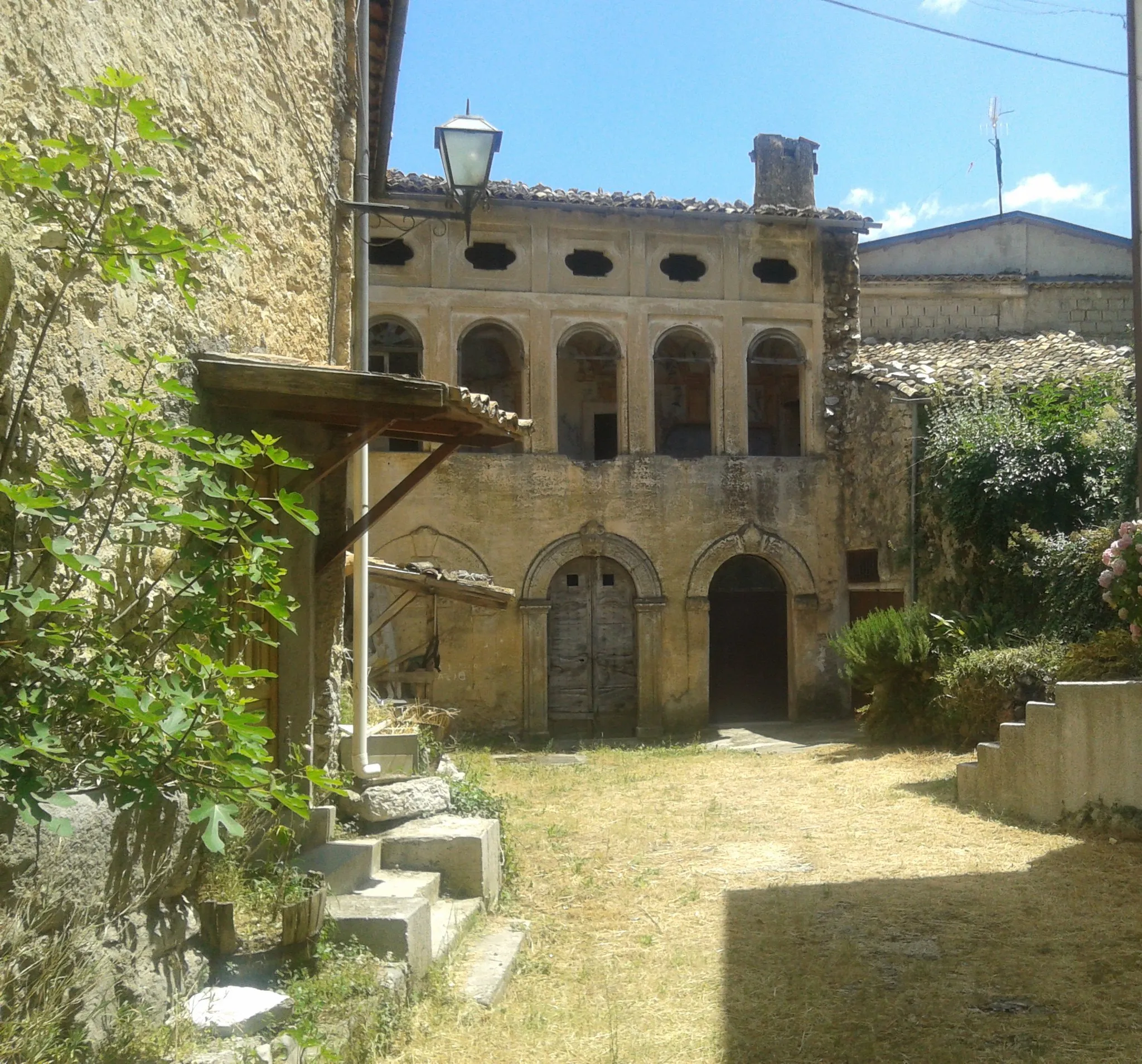 Photo showing: Piccolomini castle of Morrea (XV secolo), Abruzzo, Italy