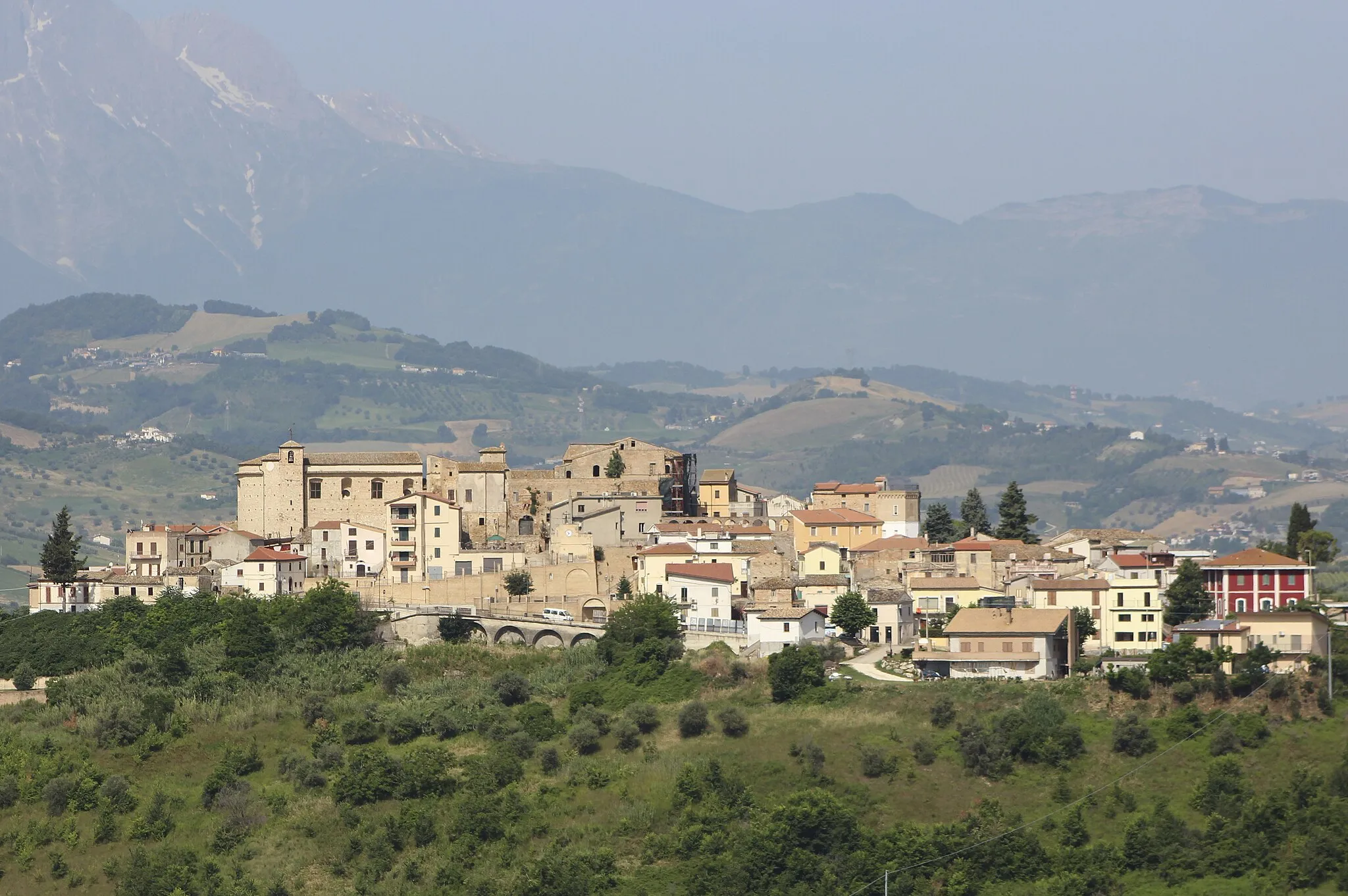 Photo showing: Panorama of Elice, Province of Pescara, Abruzzo, Italy