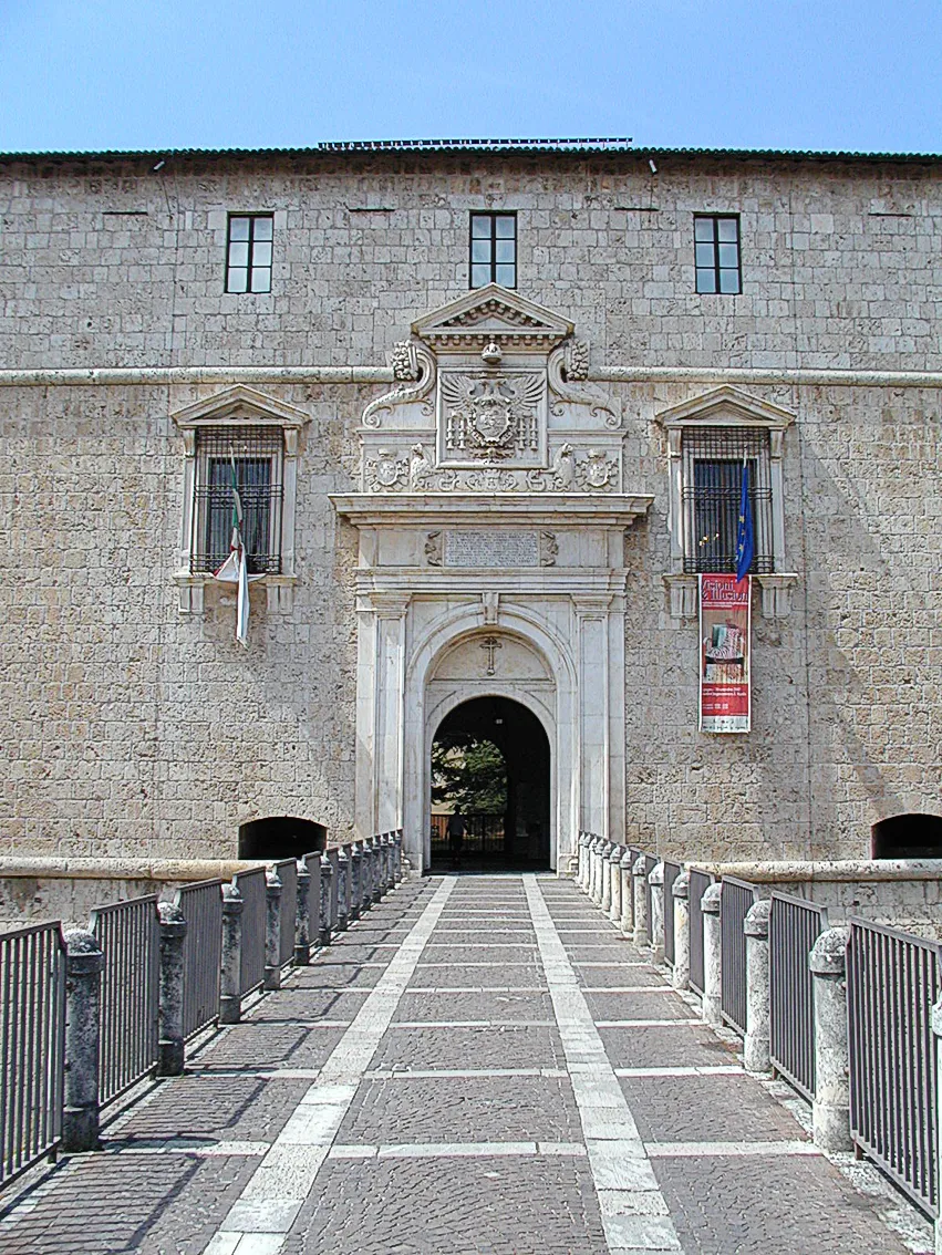 Photo showing: Forte Spagnolo ("Spanish Fortress"), gate