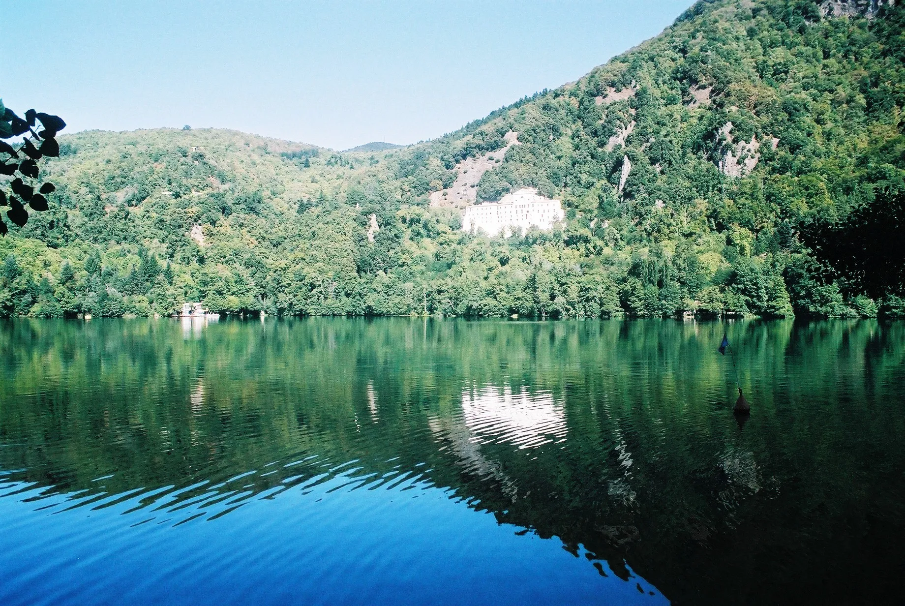 Photo showing: Monticchio Laghi