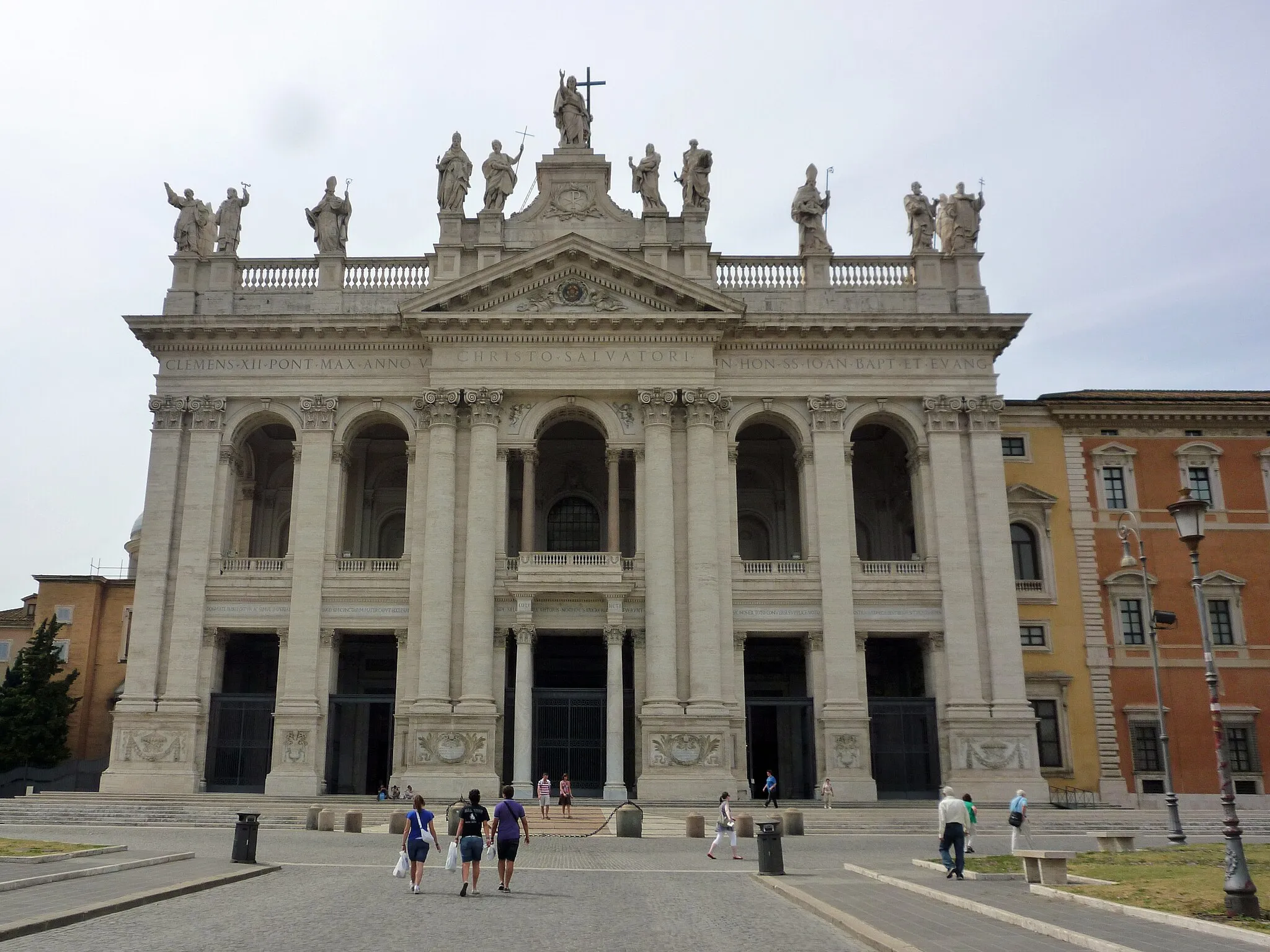 Photo showing: Basilica of St. John Lateran - south facade