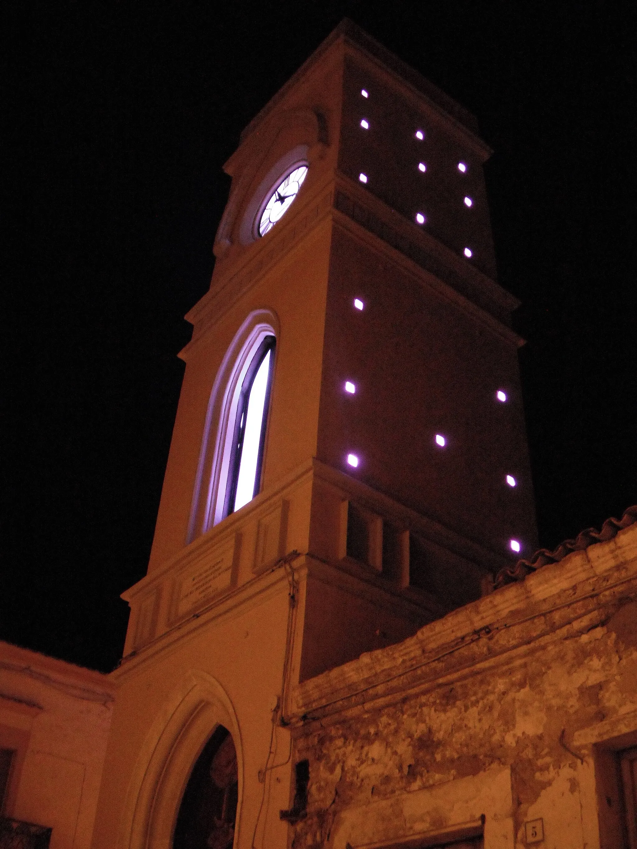 Photo showing: Torre dell'Orologio, con illuminazione notturna.