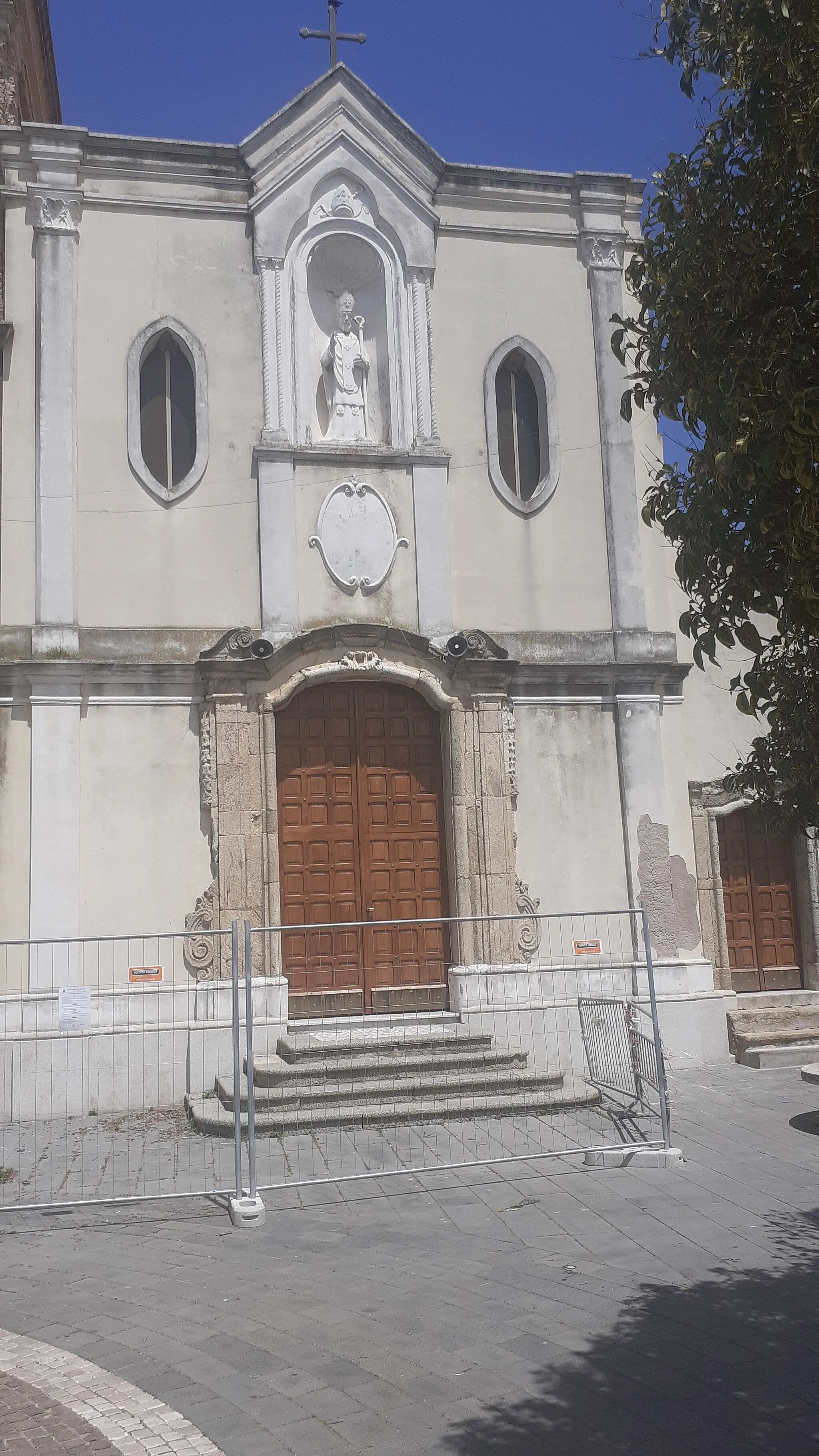 Photo showing: Chiesa dei Santi Michele e Nicola a Maierato