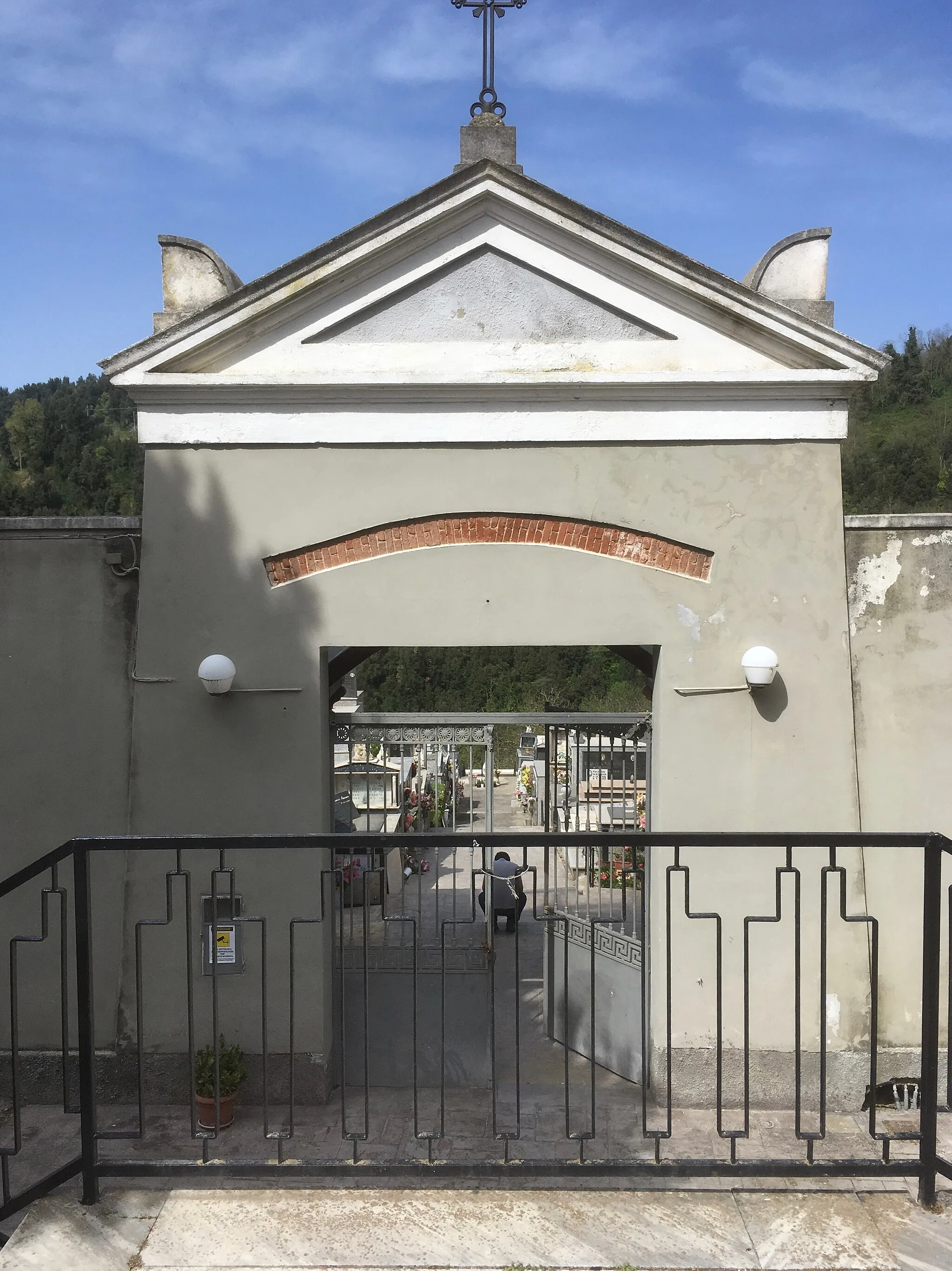 Photo showing: Cimitero di San Nicola da Crissa (provincia di Vibo Valentia).