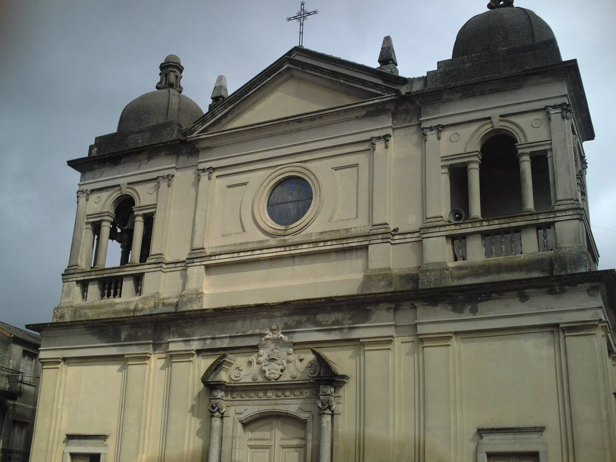 Photo showing: Santuario Basilica inferiore della Madonna di Monserrato