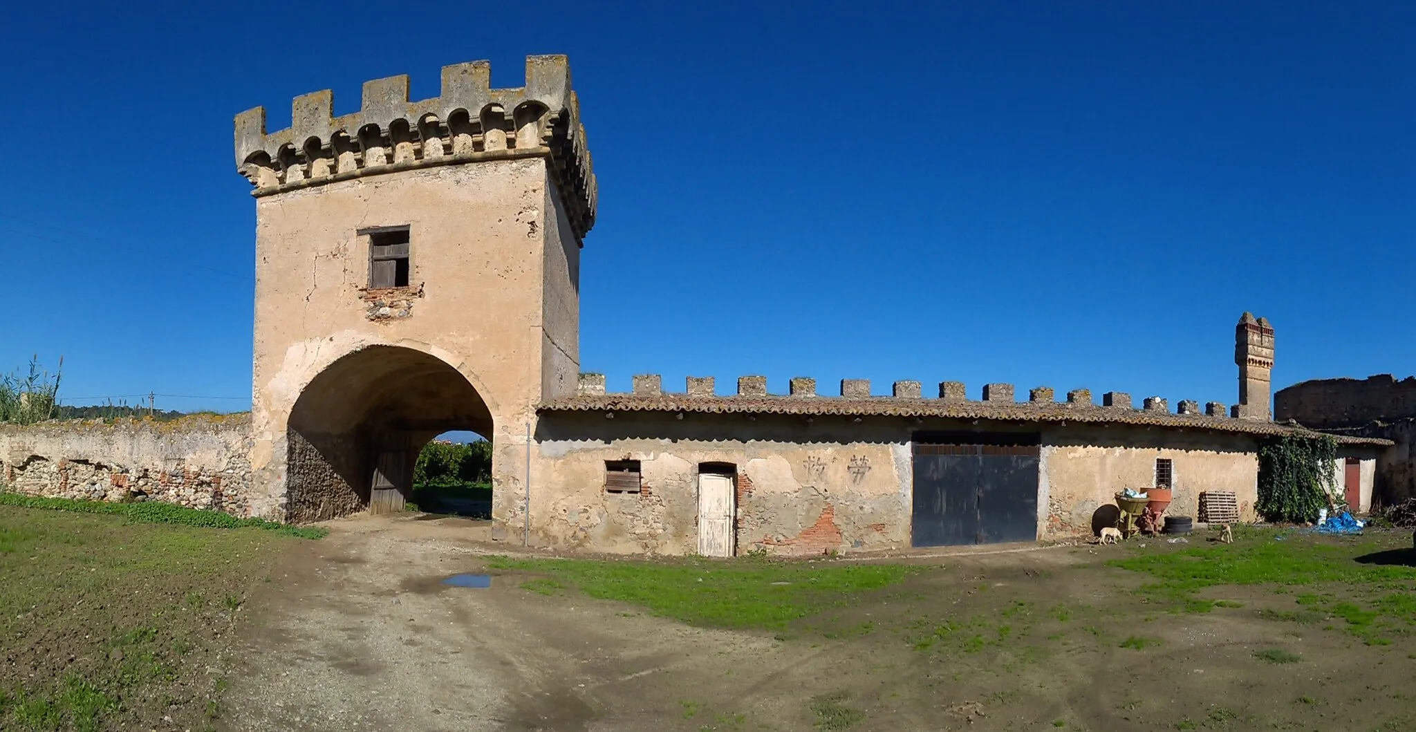 Photo showing: Castello San Mauro