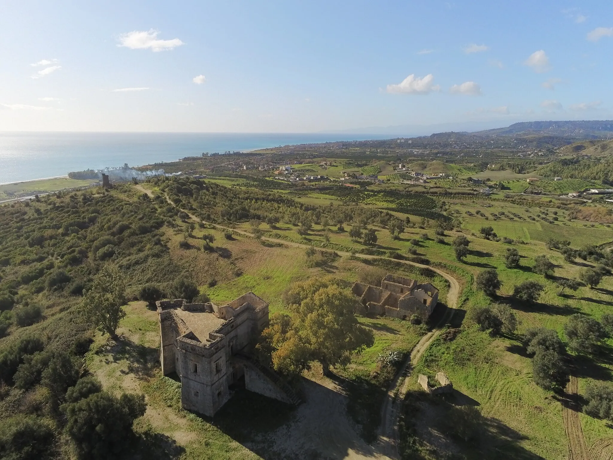 Photo showing: The casino and the landscape context.