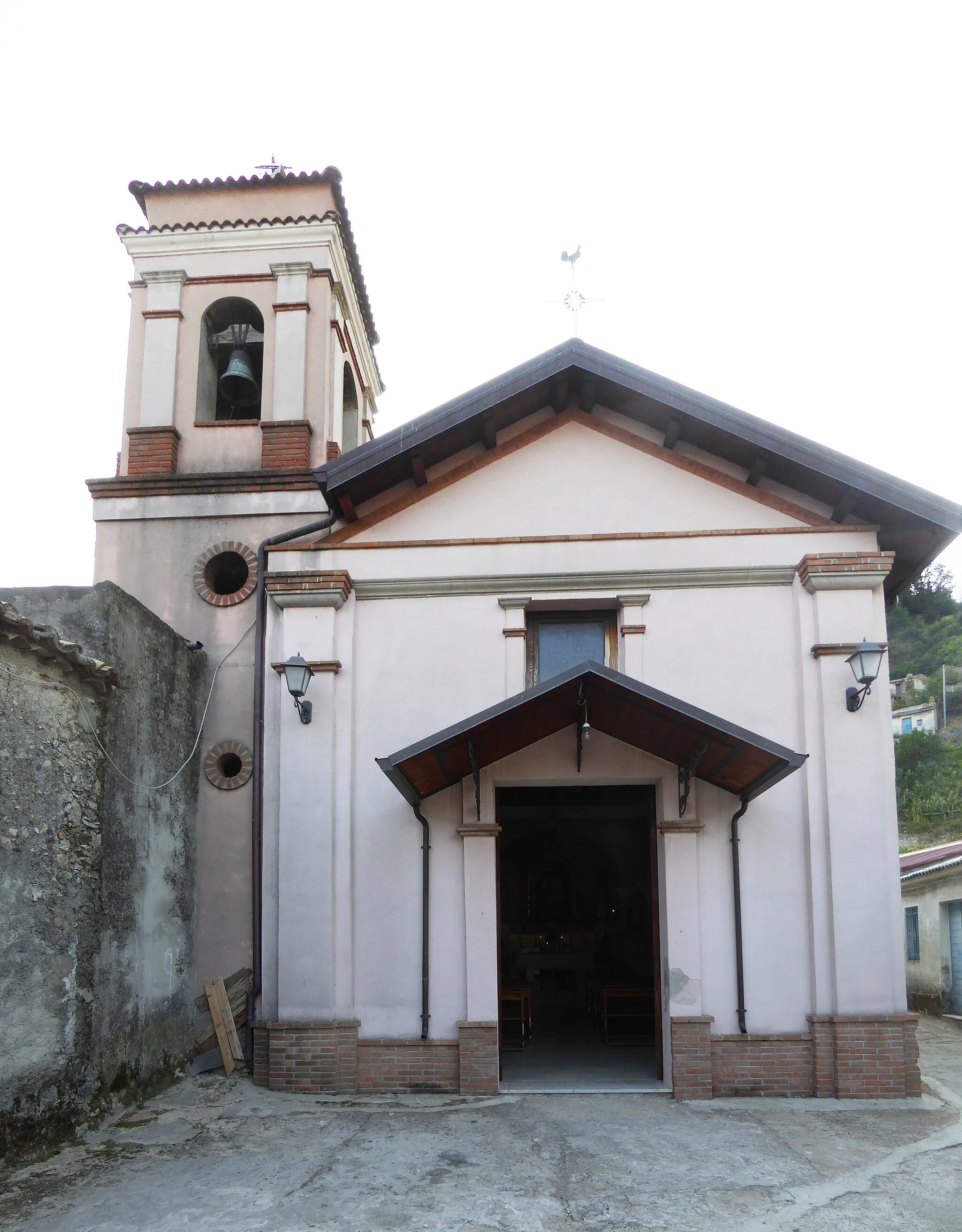 Photo showing: Chiesa di Ragonà (Nardodipace) agosto 2017