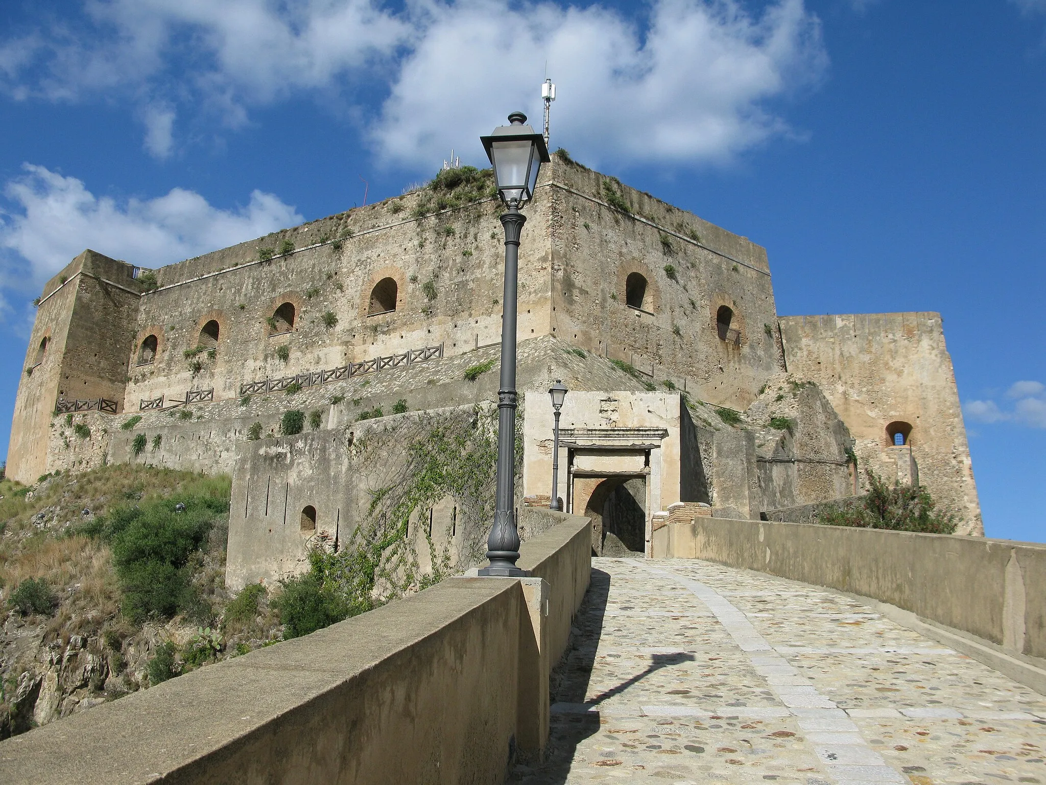 Photo showing: Castello Ruffo di Scilla