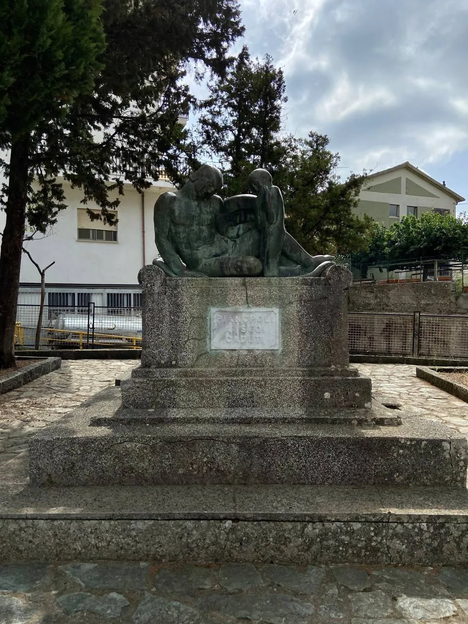 Photo showing: Monumento ai Caduti a Pianopoli, in provincia di Catanzaro.