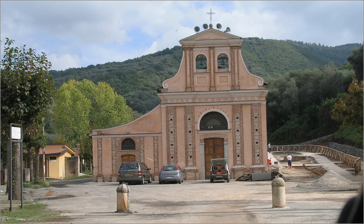 Photo showing: Catena sanctuary