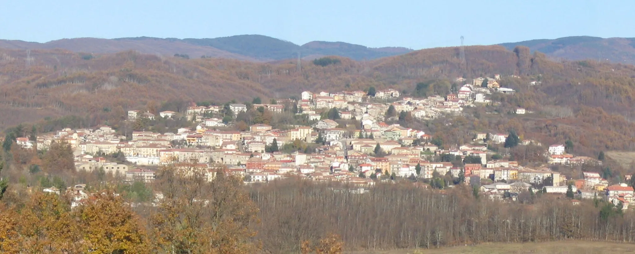 Photo showing: Autore: F.chiodo. Panorama di Soveria Mannelli scattata in Adami il 24 novembre 2006.