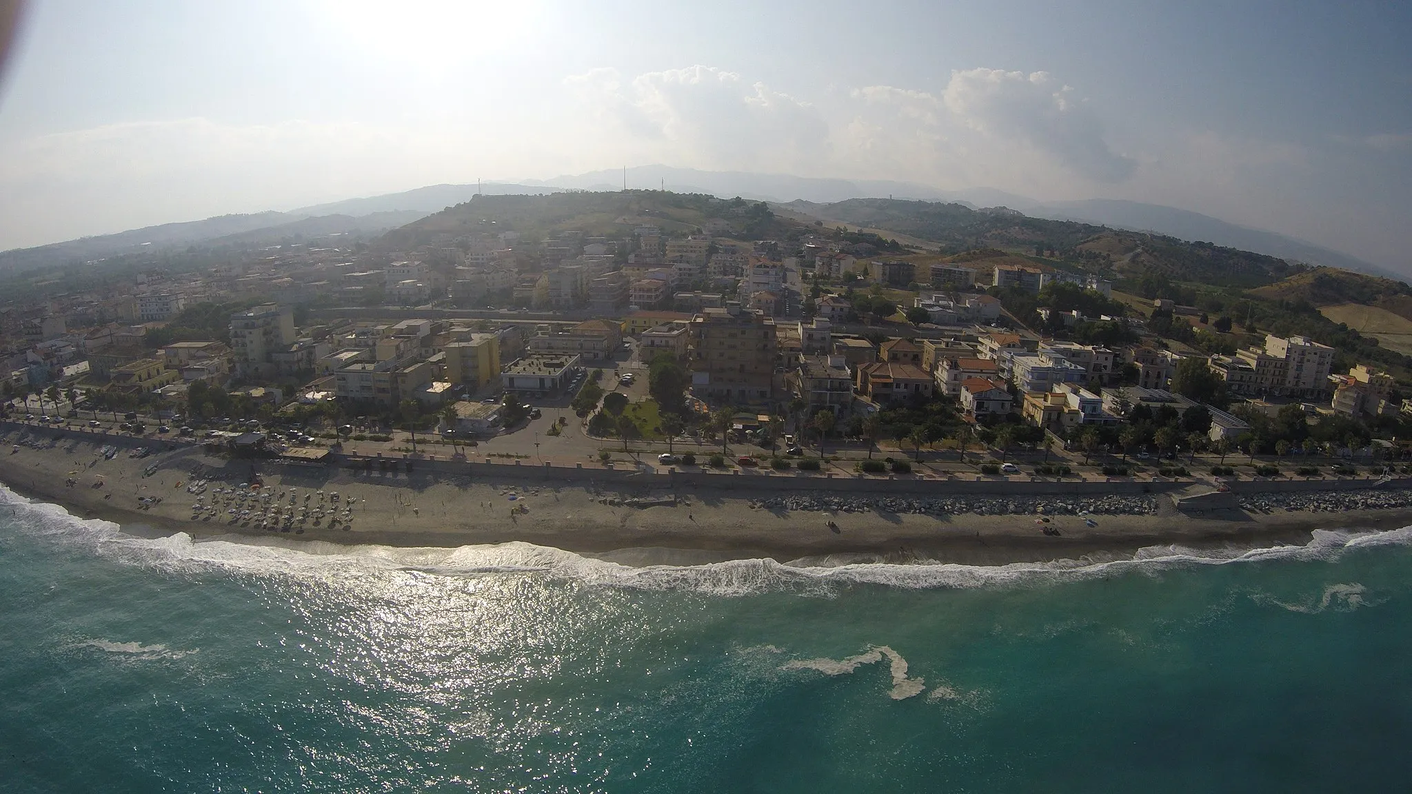 Photo showing: Monasterace marina 2016 dal mare dall'alto