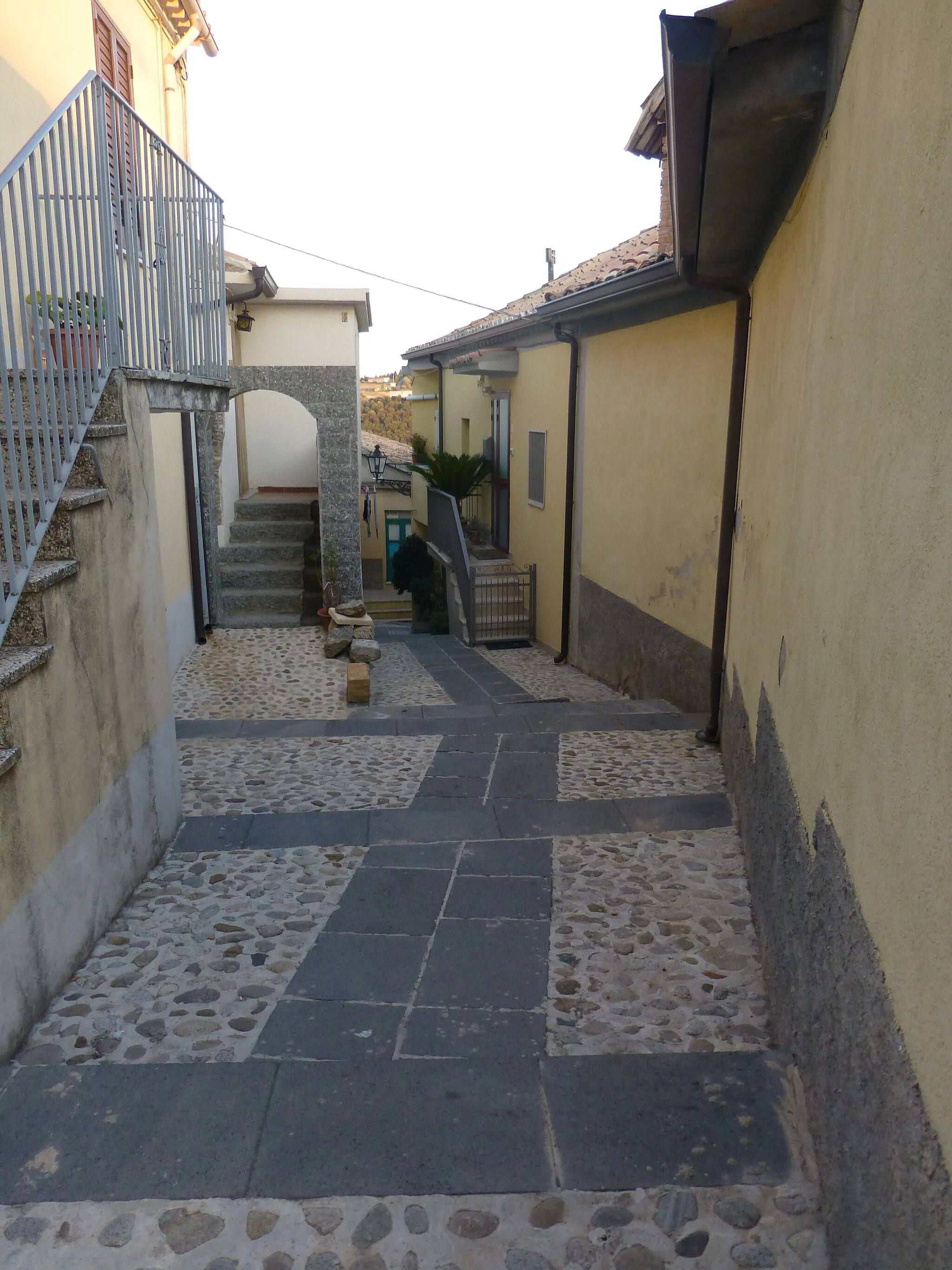 Photo showing: Via di squillace