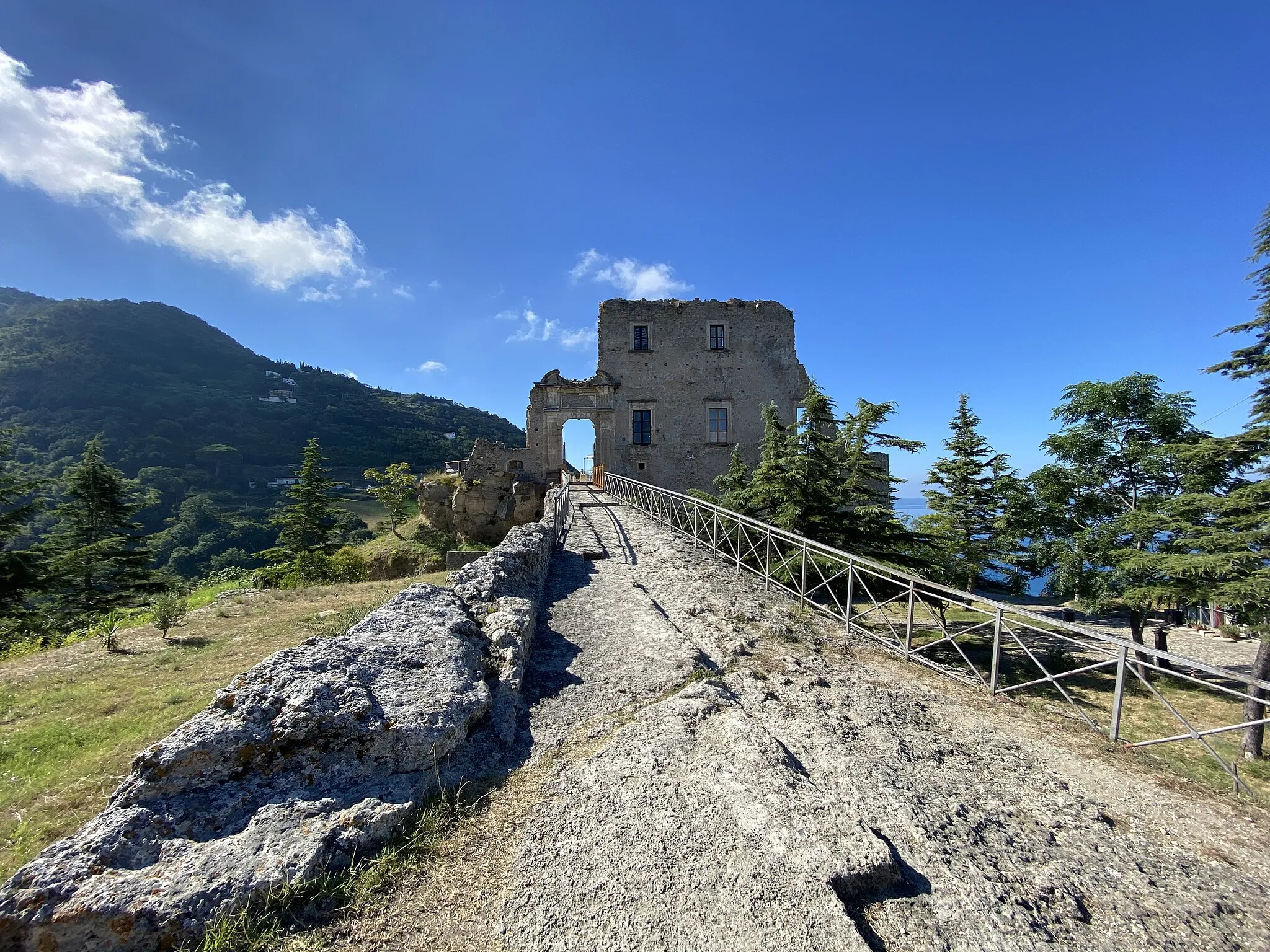 Photo showing: Castello di Fiumefreddo Bruzio