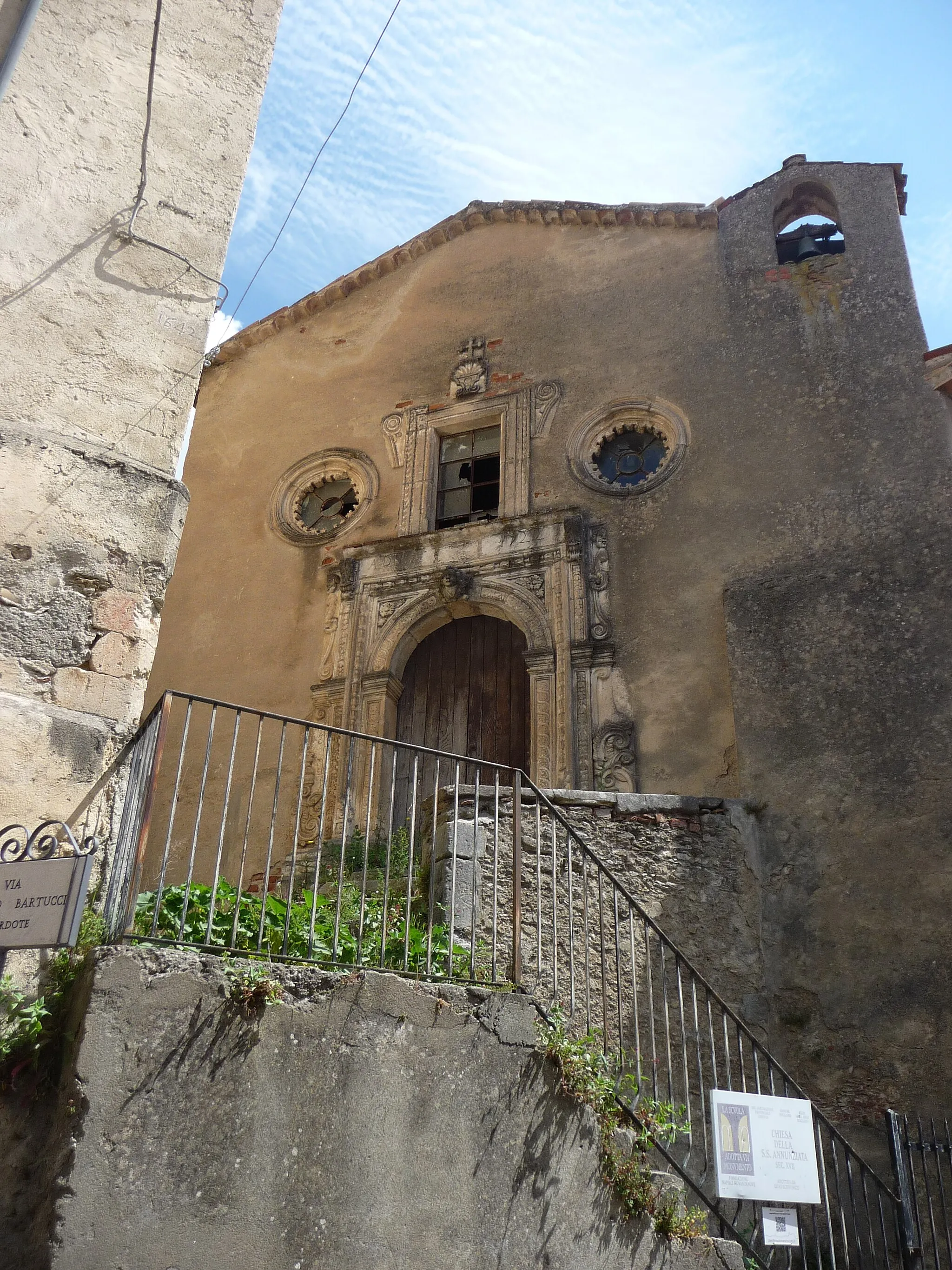 Photo showing: Rogliano, chiesa della Santissima Annunziata.