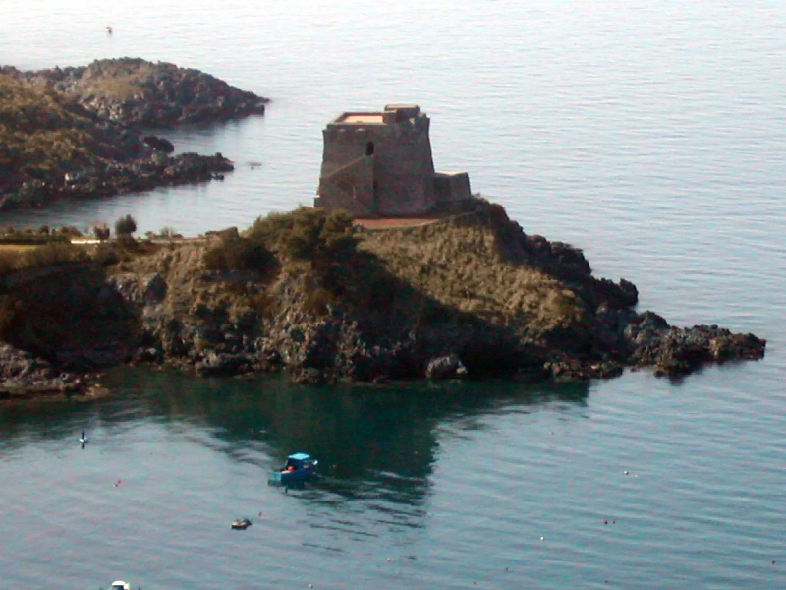 Photo showing: Torre saracena piccolo porto San Nicola Arcella
