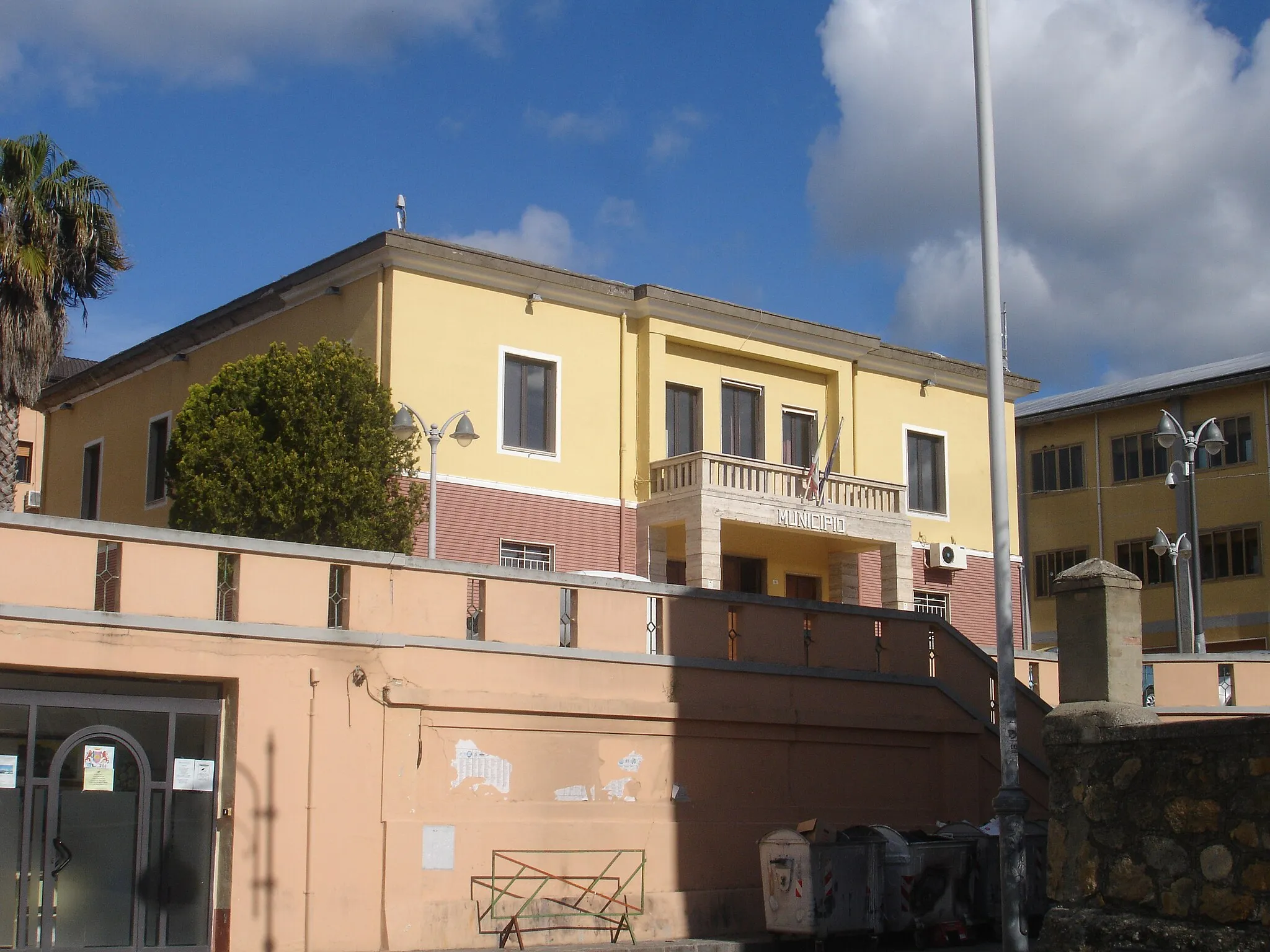 Photo showing: Il municipio di Cotronei (KR)