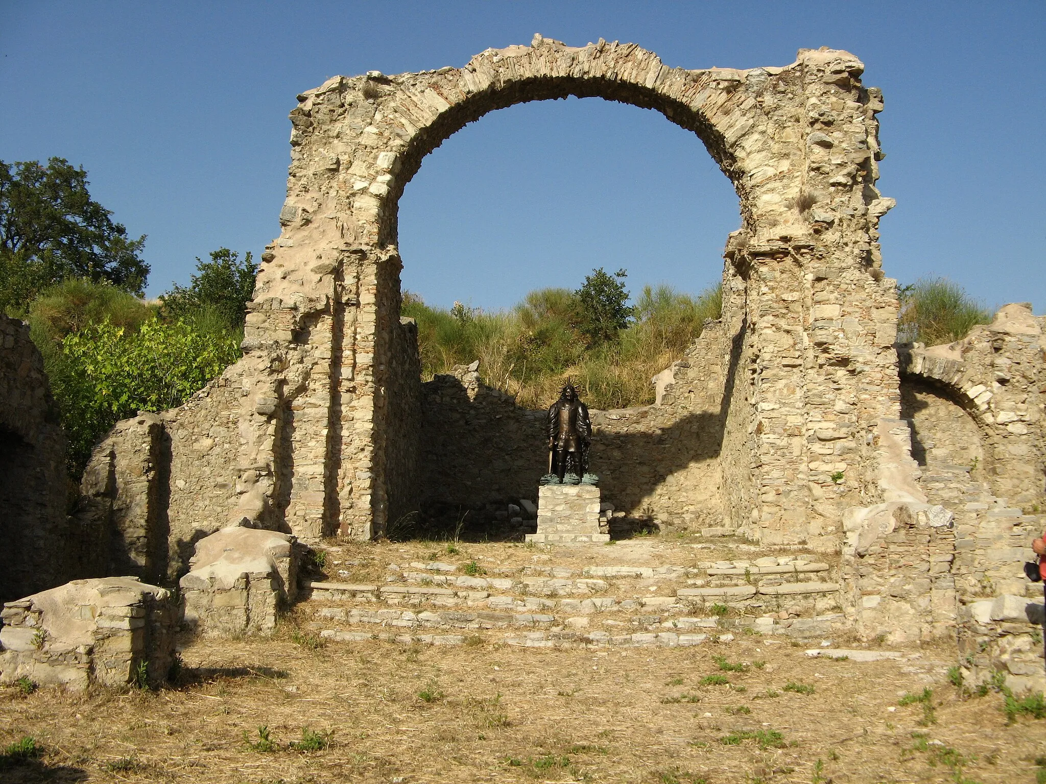 Photo showing: Acerenzia, Ruins of San Teodoro's cathedral (10th century)