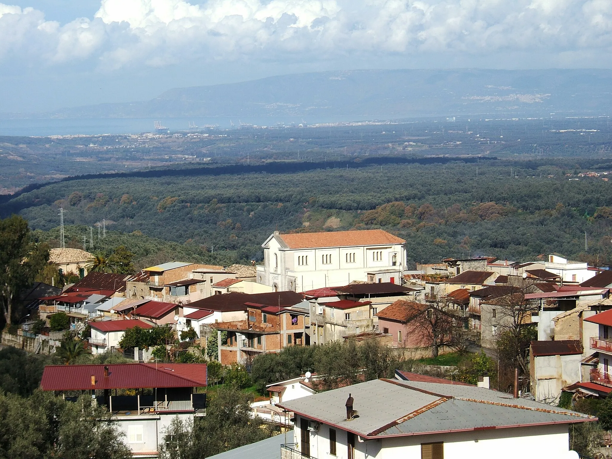 Photo showing: Vista di Sitizano di Cosoleto e della Piana di Gioia Tauro (RC)