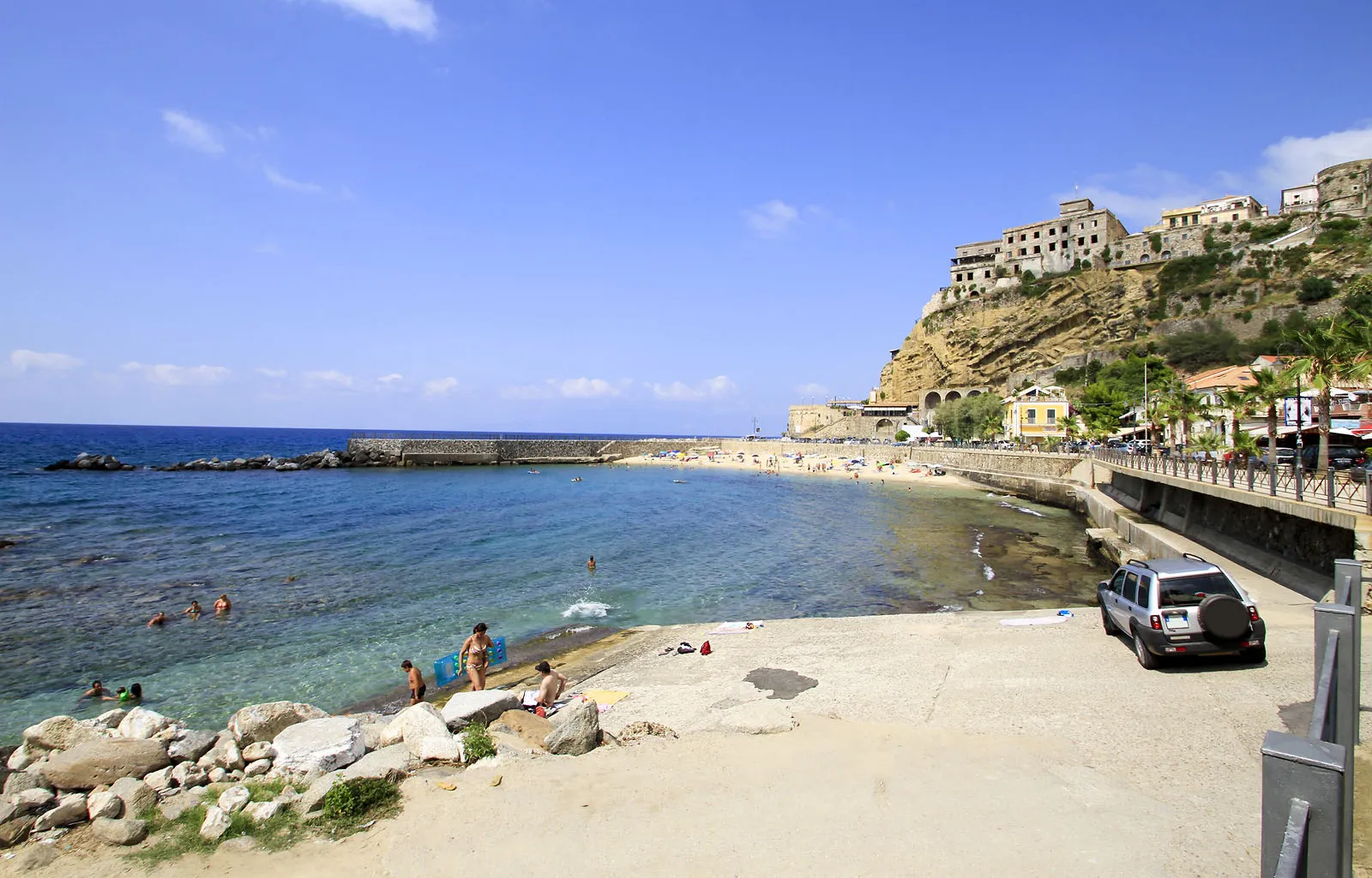 Photo showing: Spiaggia della marina di Pizzo Calabro
