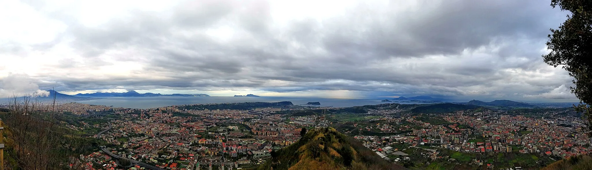 Photo showing: This is a panoramic view of the landscape as seen from the Eremo dei Camaldoli.