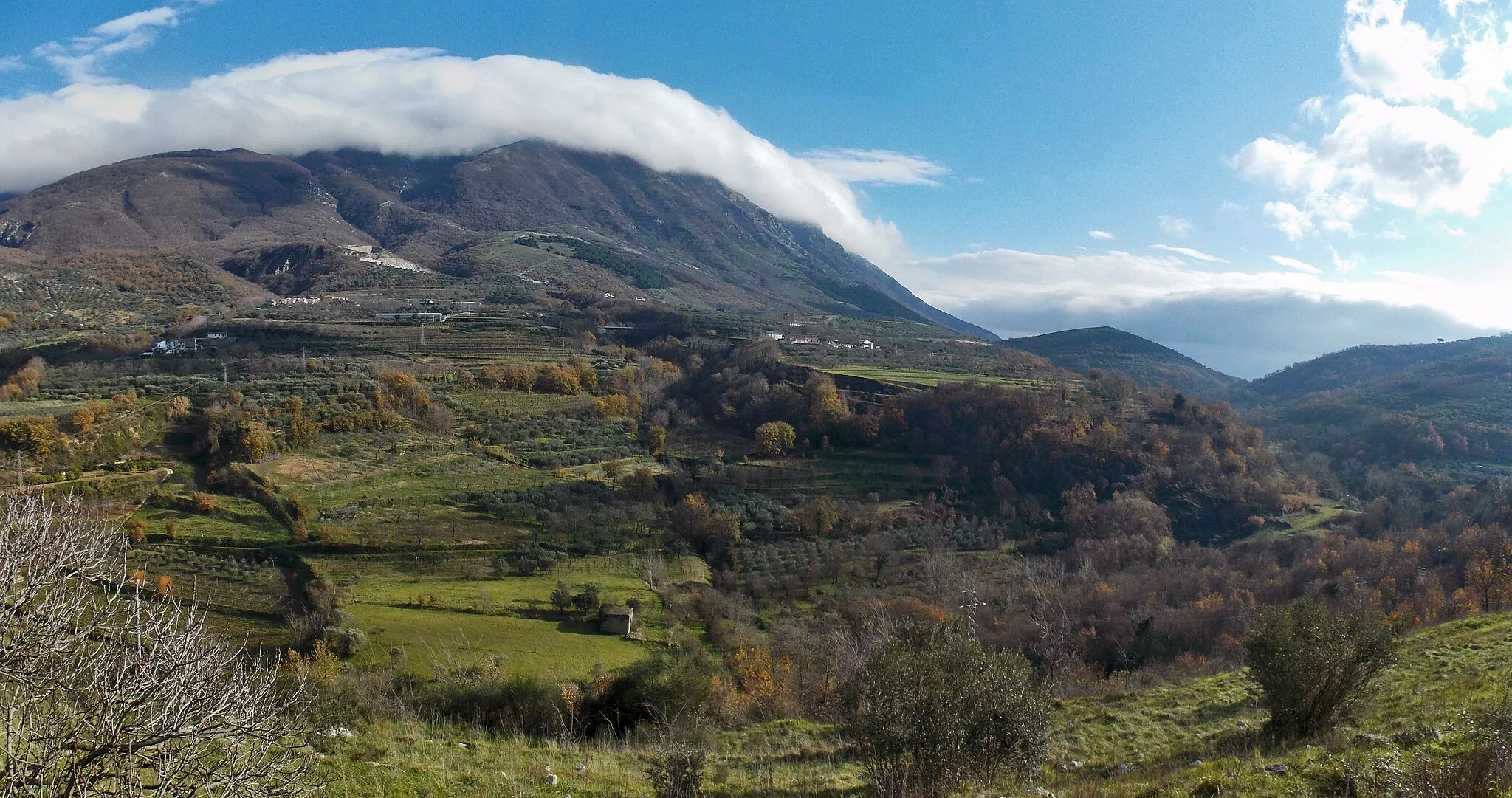 Photo showing: Un tratto della gola del fiume Isclero, nel comune di Sant'Agata de' Goti, in provincia di Benevento