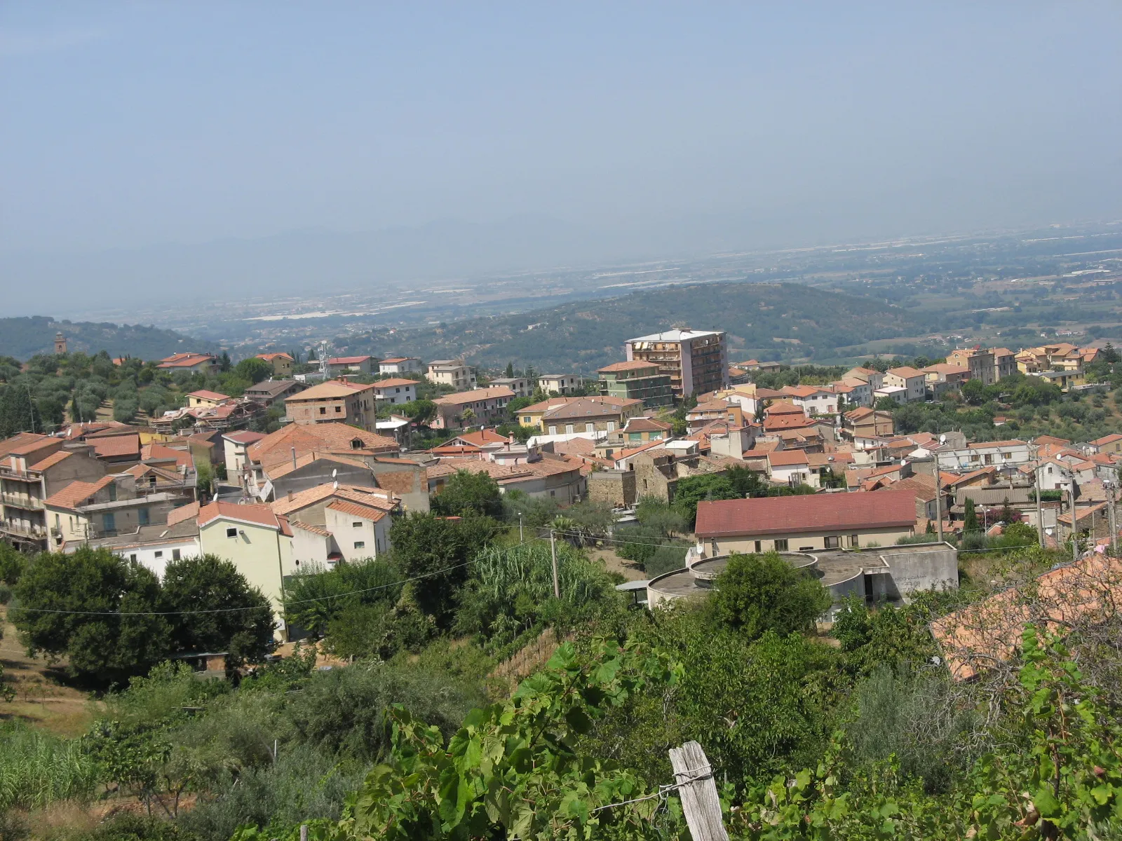 Photo showing: Panorama di Albanella, comune italiano in provincia di Salerno (Campania)