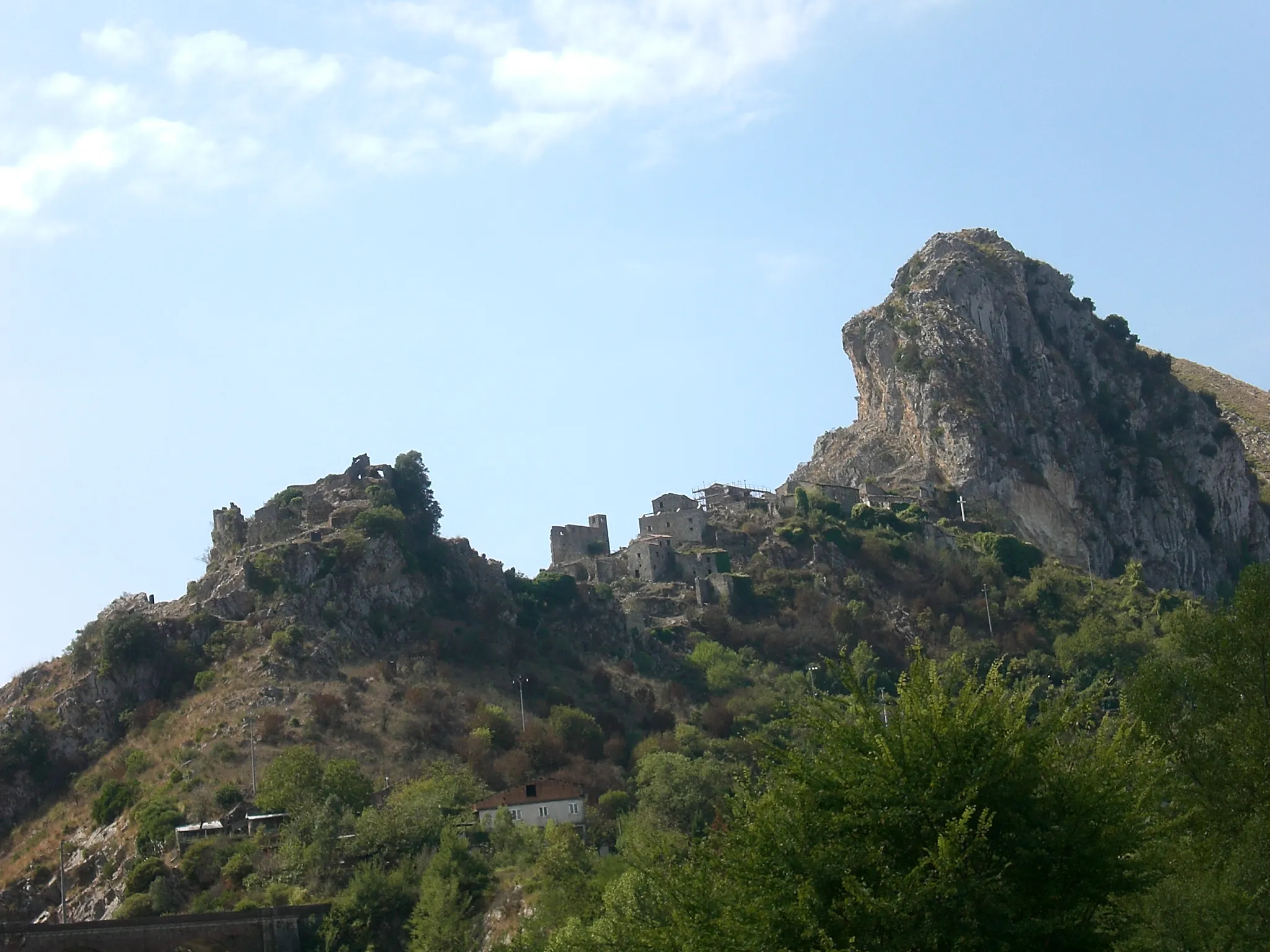 Photo showing: Panorama di San Severino di Centola — in the southern Cilento region of the Province of Salerno, Campania, southern Italy.
Within Cilento and Vallo di Diano National Park.
