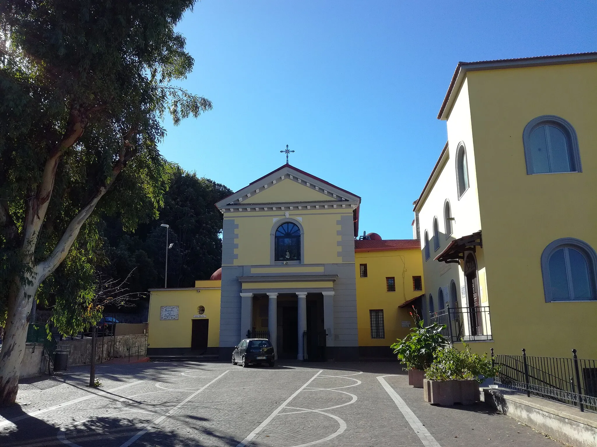 Photo showing: Chiesa di San Gennaro alla Solfatara (Pozzuoli - Napoli)