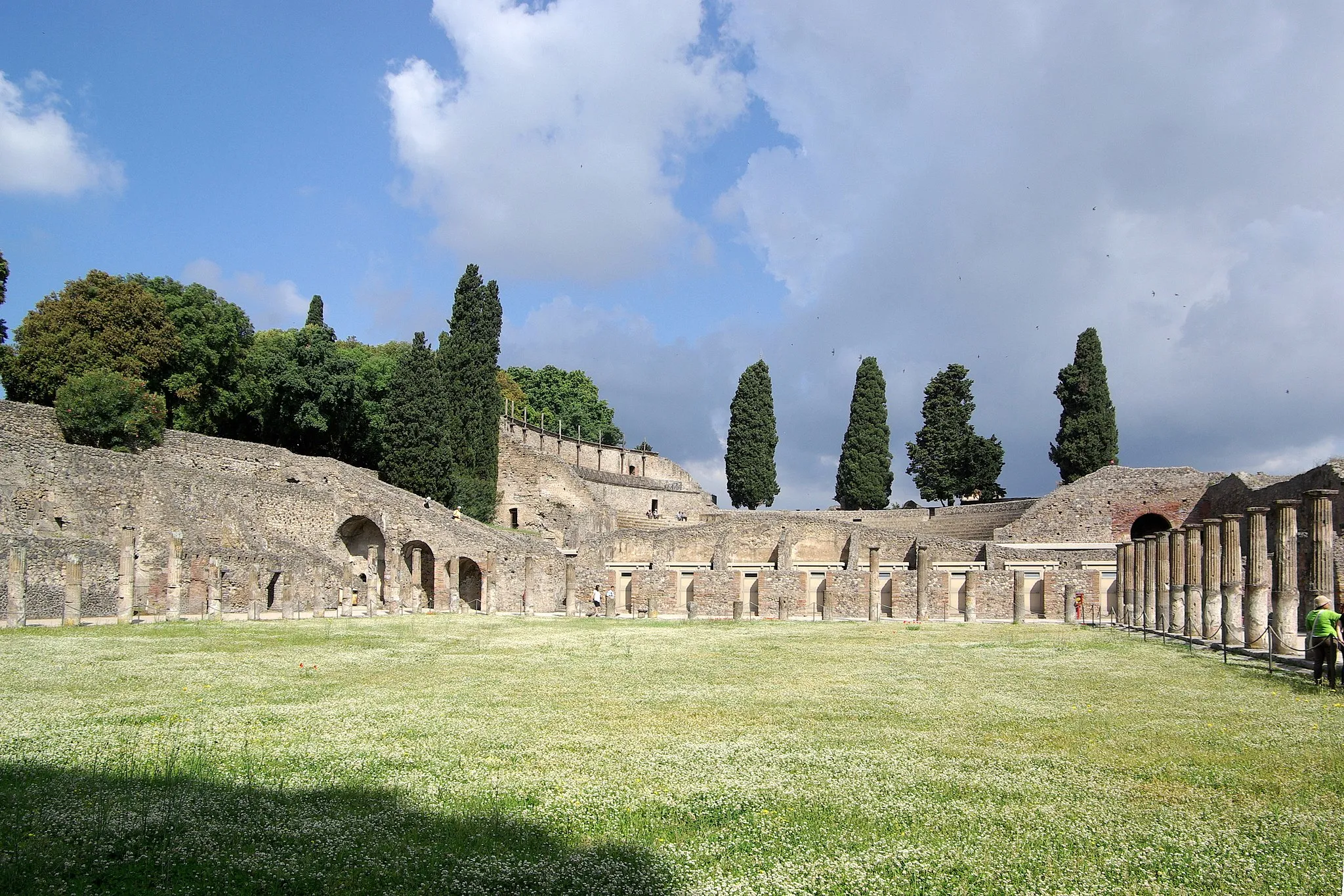 Photo showing: Pompeii, Quadriportico dei Teatri