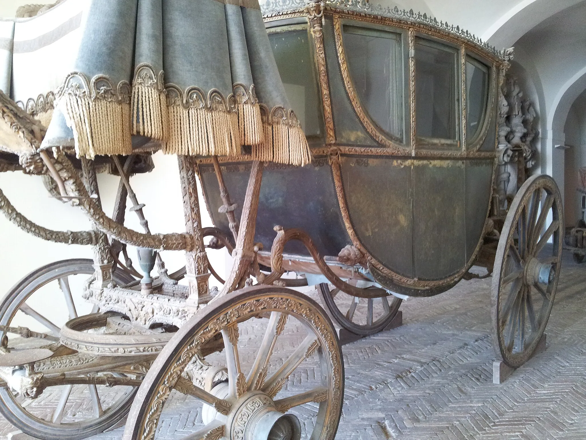 Photo showing: Museo di San Martino (Napoli) - Una carrozza reale