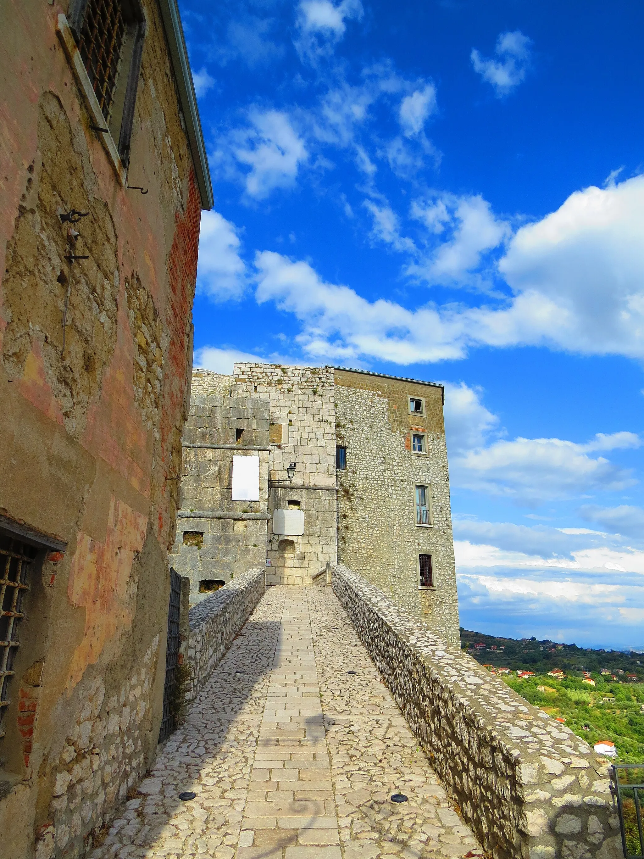 Photo showing: Il castello di Montesarchio (BN)